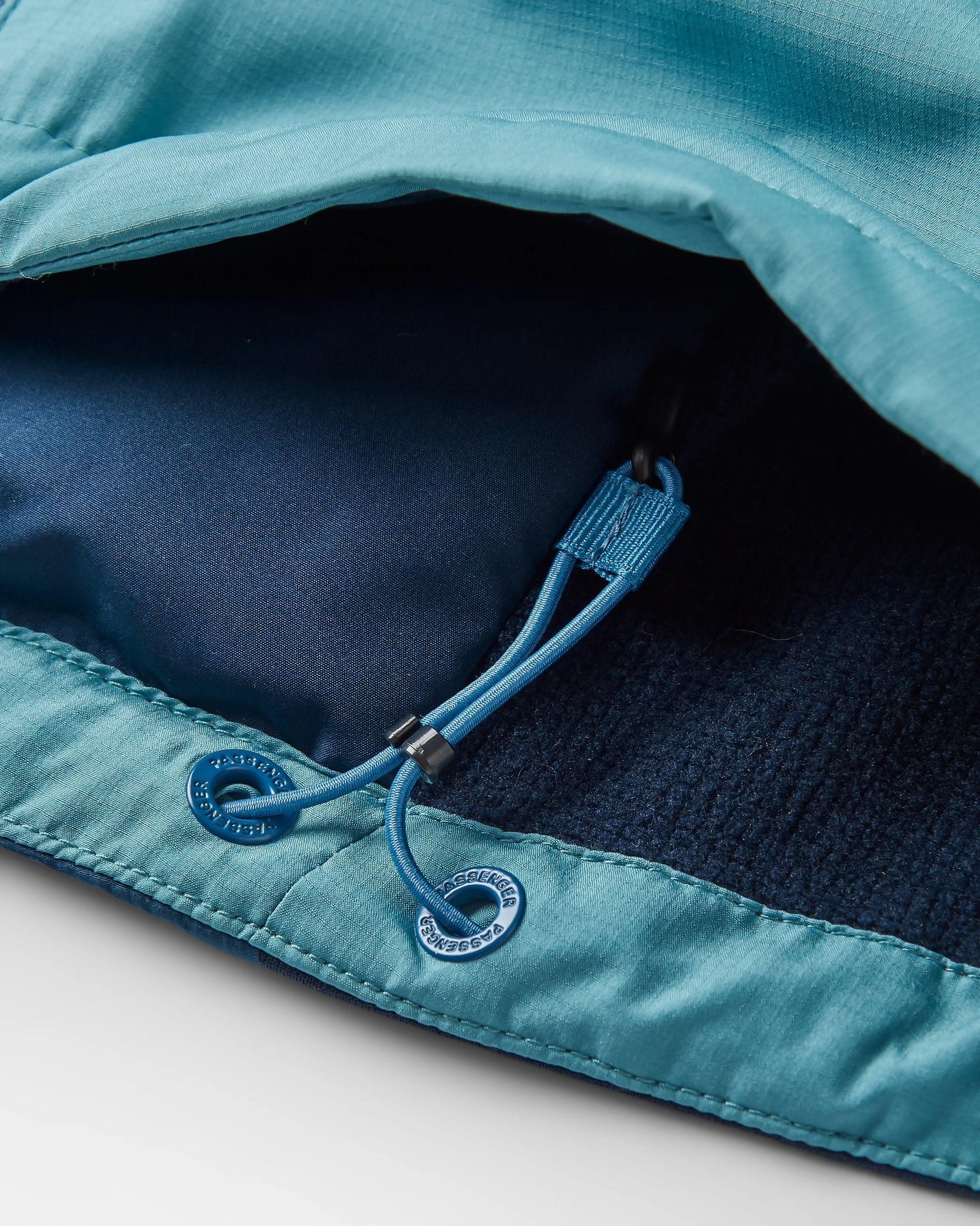 Daybreak Lightweight Recycled Thermore® Insulated Gilet - Rich Navy/Dark Denim/Arctic - Flatlay