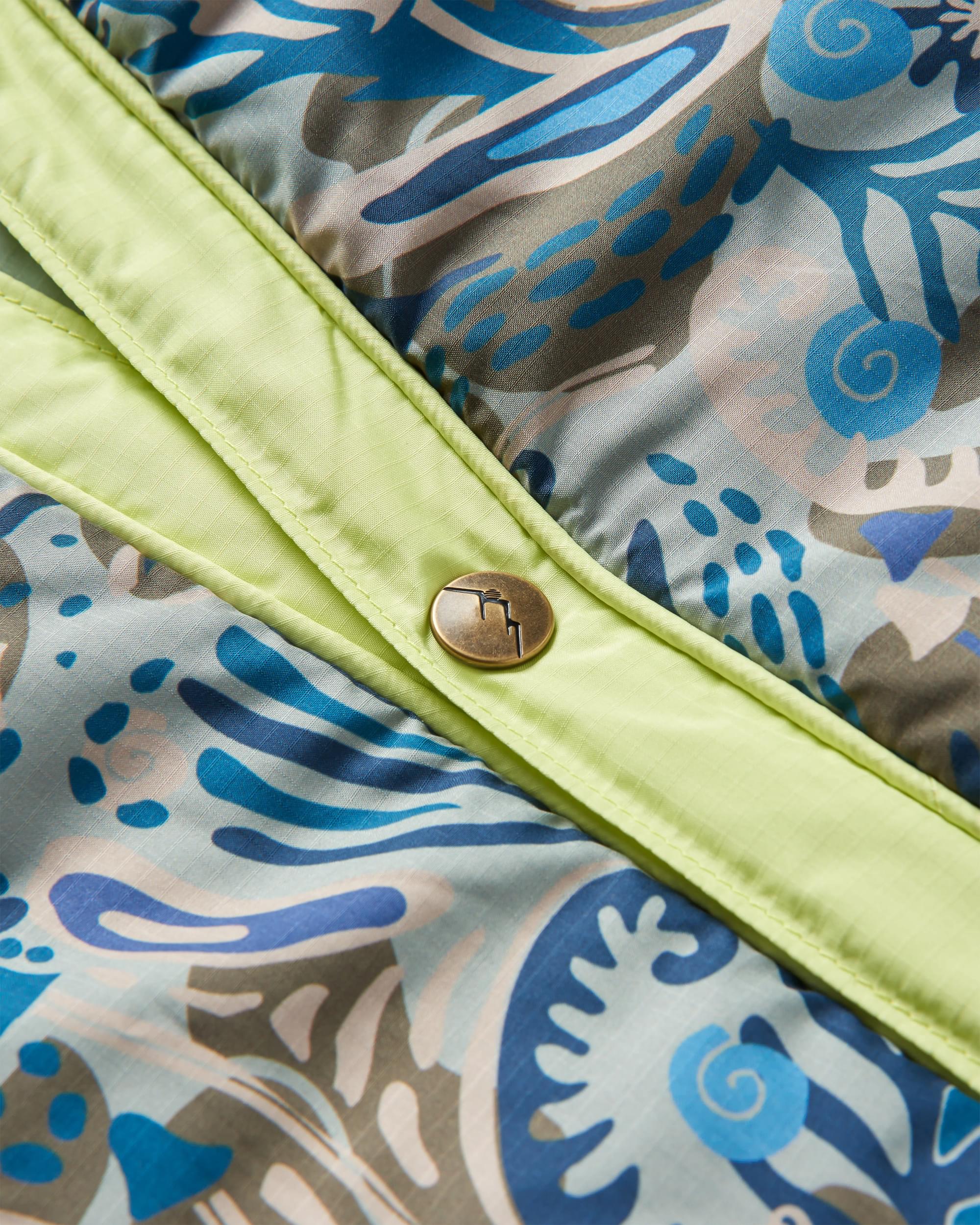 Van Recycled Ripstop Blanket - Abstract Seaweed Pistachio - Flatlay