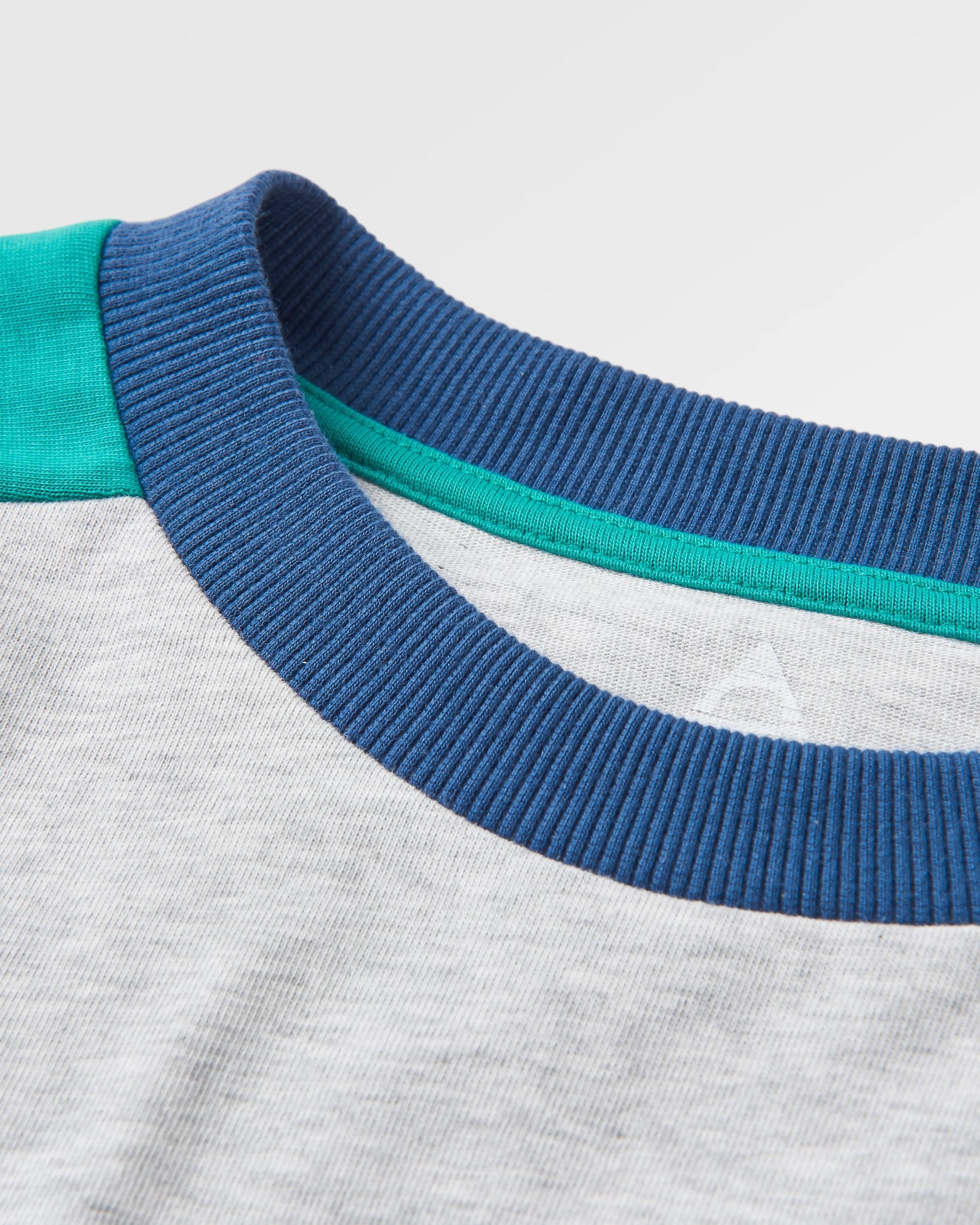 Hilltop Organic Cotton LS T-Shirt - Grey Marl - Flatlay