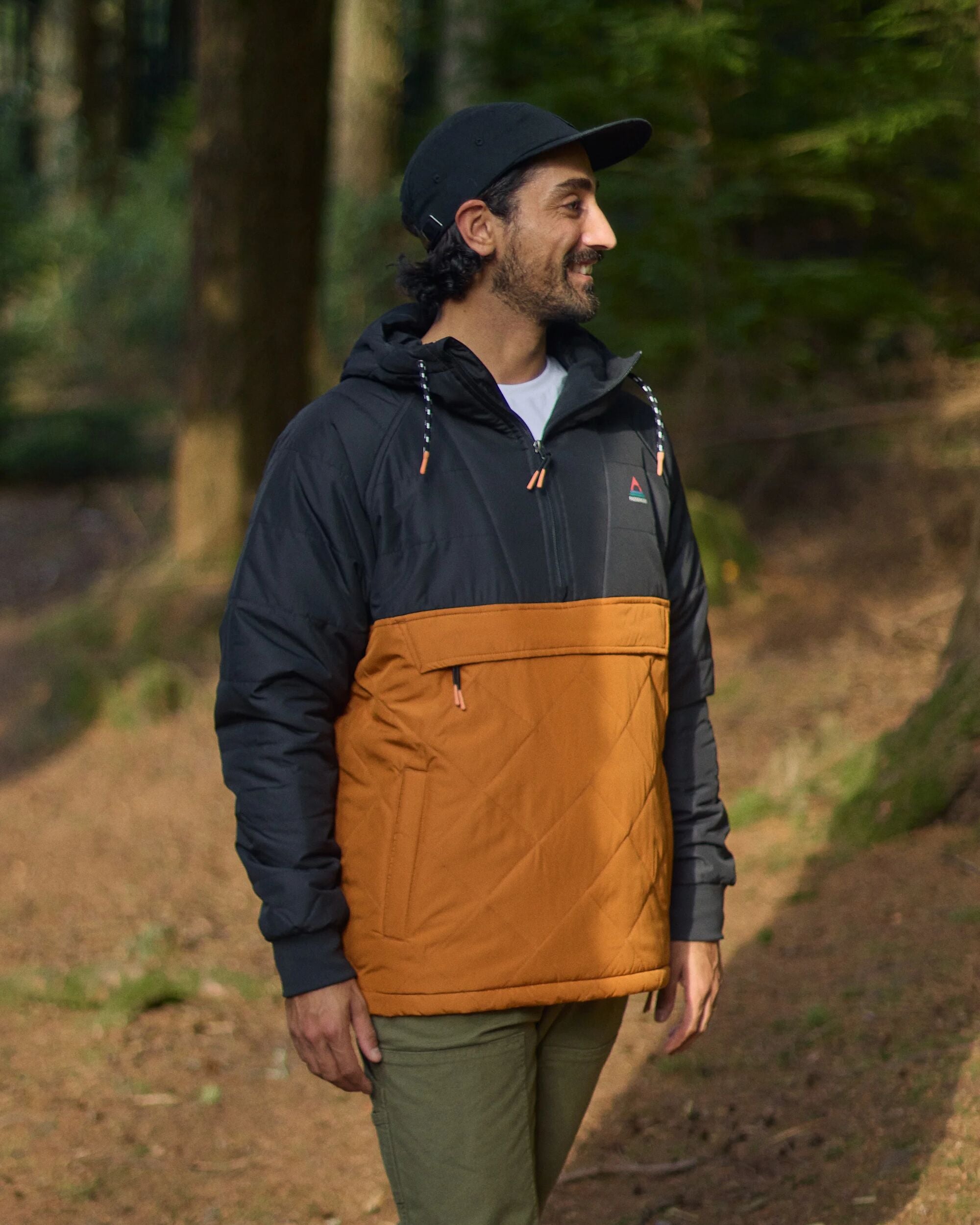 Oceanic Recycled Insulated Anorak - Black/Retro Orange - Lifestyle