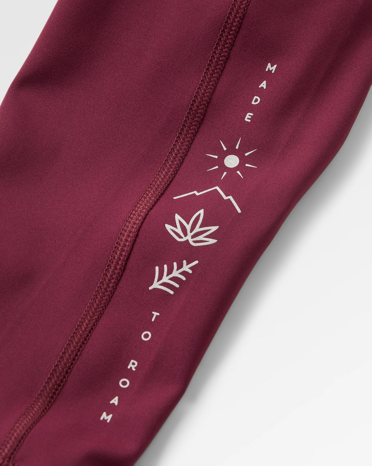 Mantra Recycled Active Leggings - Fig - Flatlay