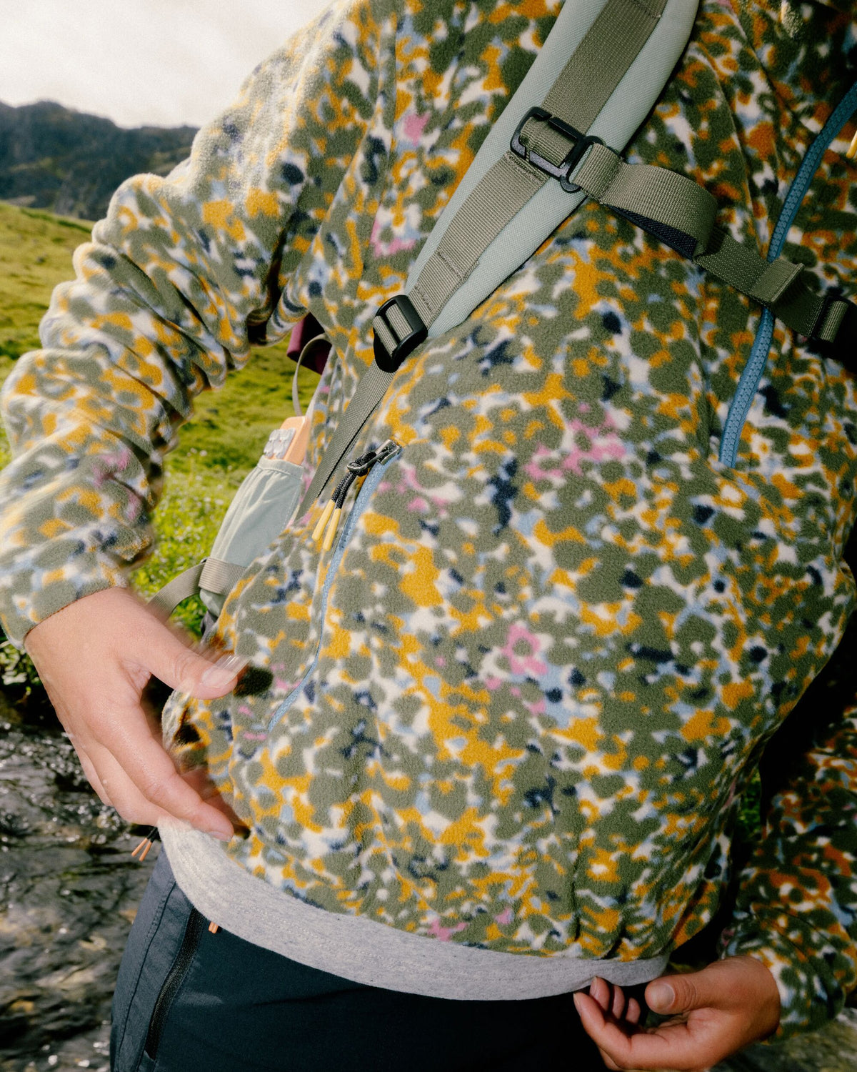 Ayla Micro Polartec® Fleece - Powder Camo Dusty Olive - Lifestyle