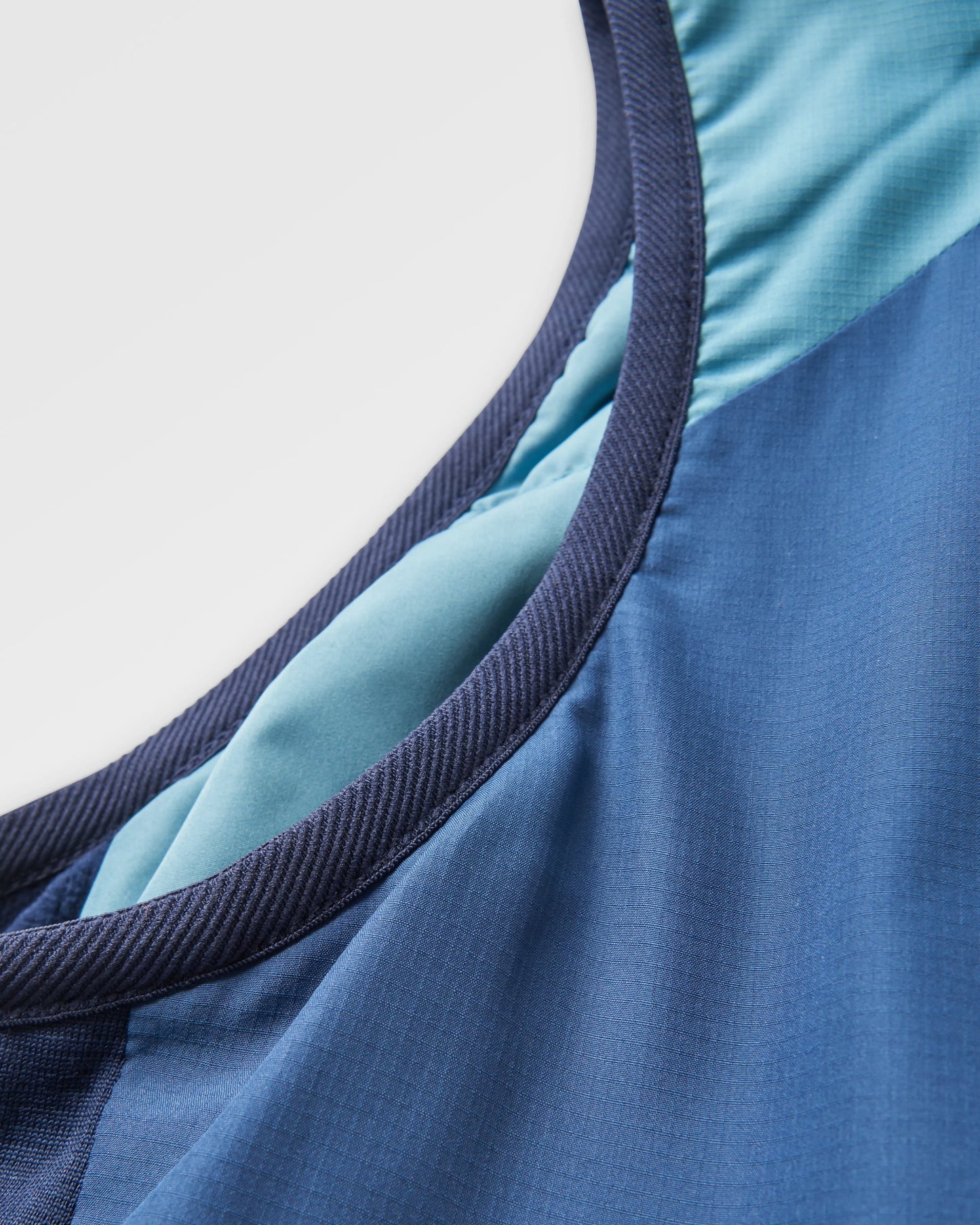 Shasta Lightweight Women's Recycled Thermore® Insulated Vest - Rich Navy/Dark Denim/Arctic