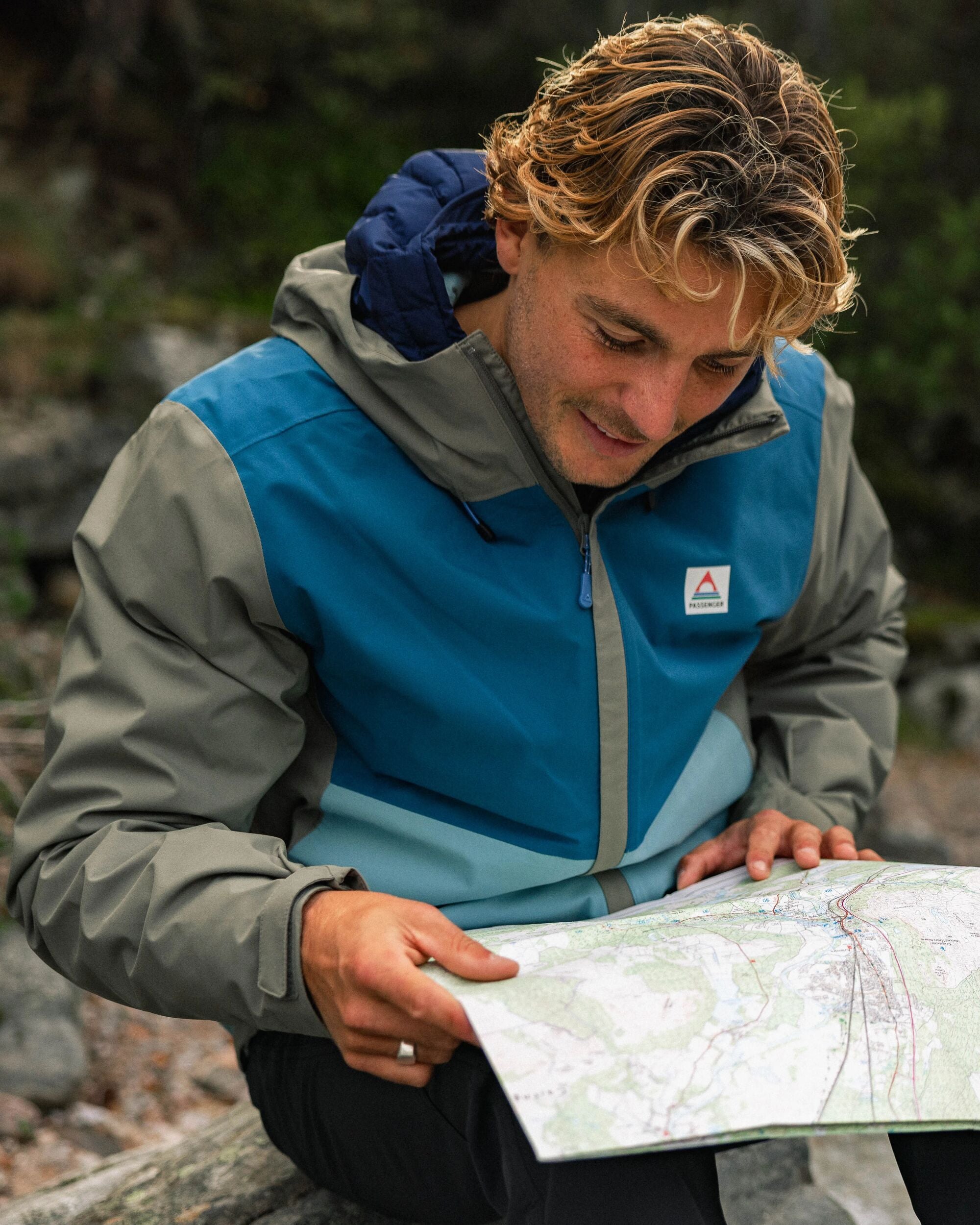 Downpour Recycled Waterproof Jacket - Tidal Blue/Arctic/Dusty Olive - Lifestyle