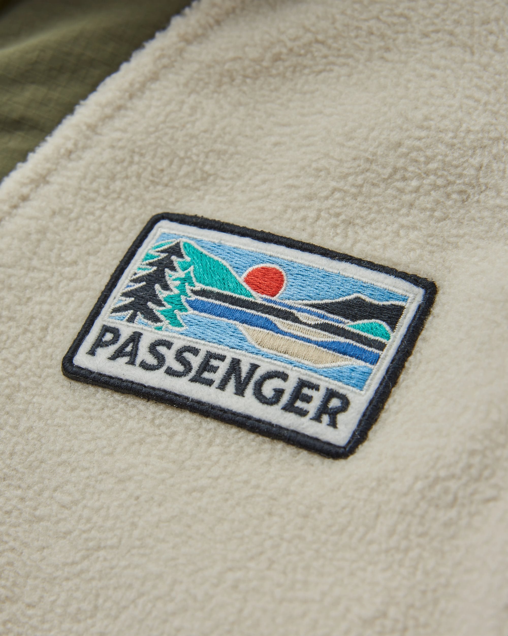 Alexander 2.0 Recycled Hooded Polar Fleece - Vintage White - Flatlay