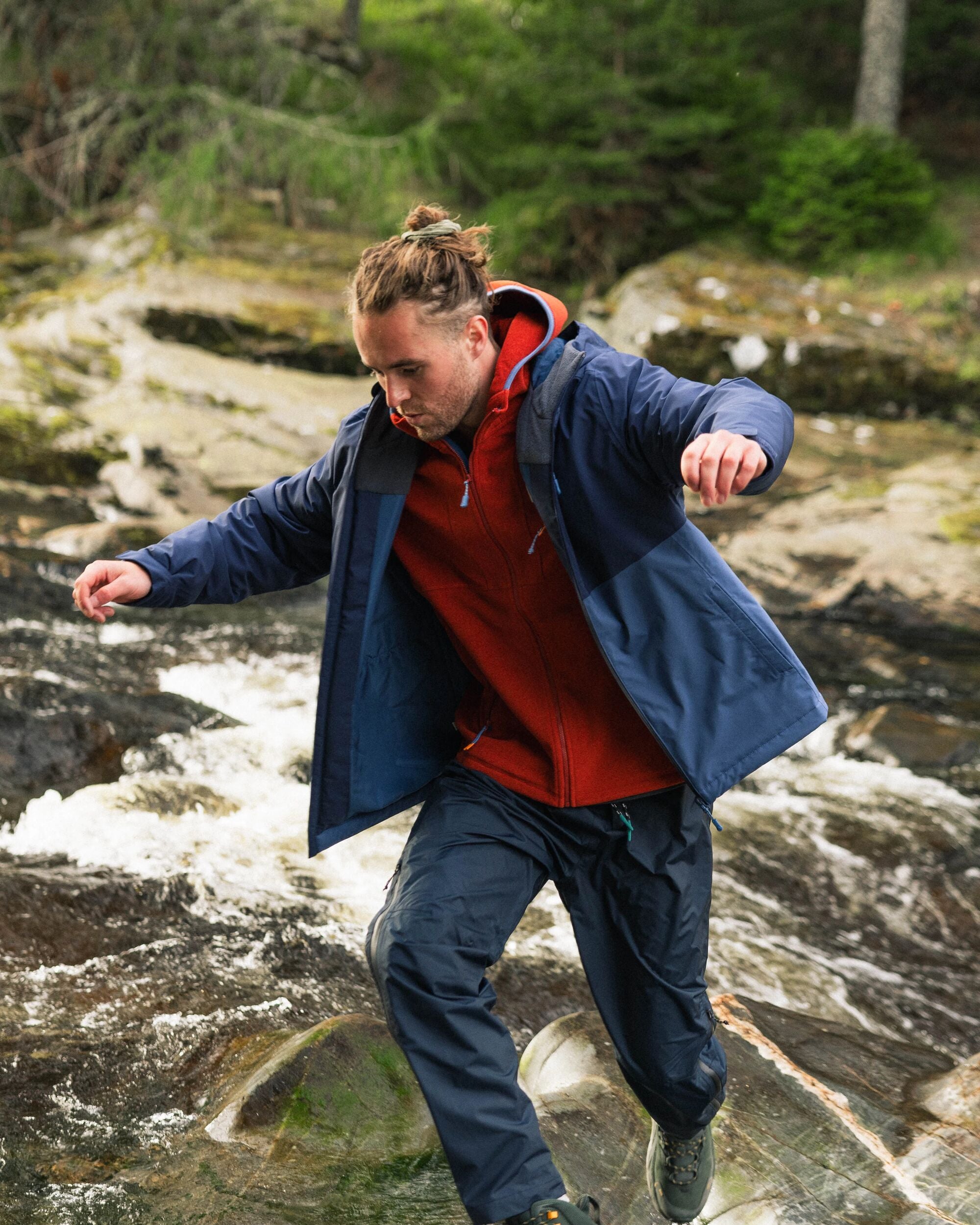 Eclipse Insulated Waterproof Jacket - Rich Navy - Lifestyle