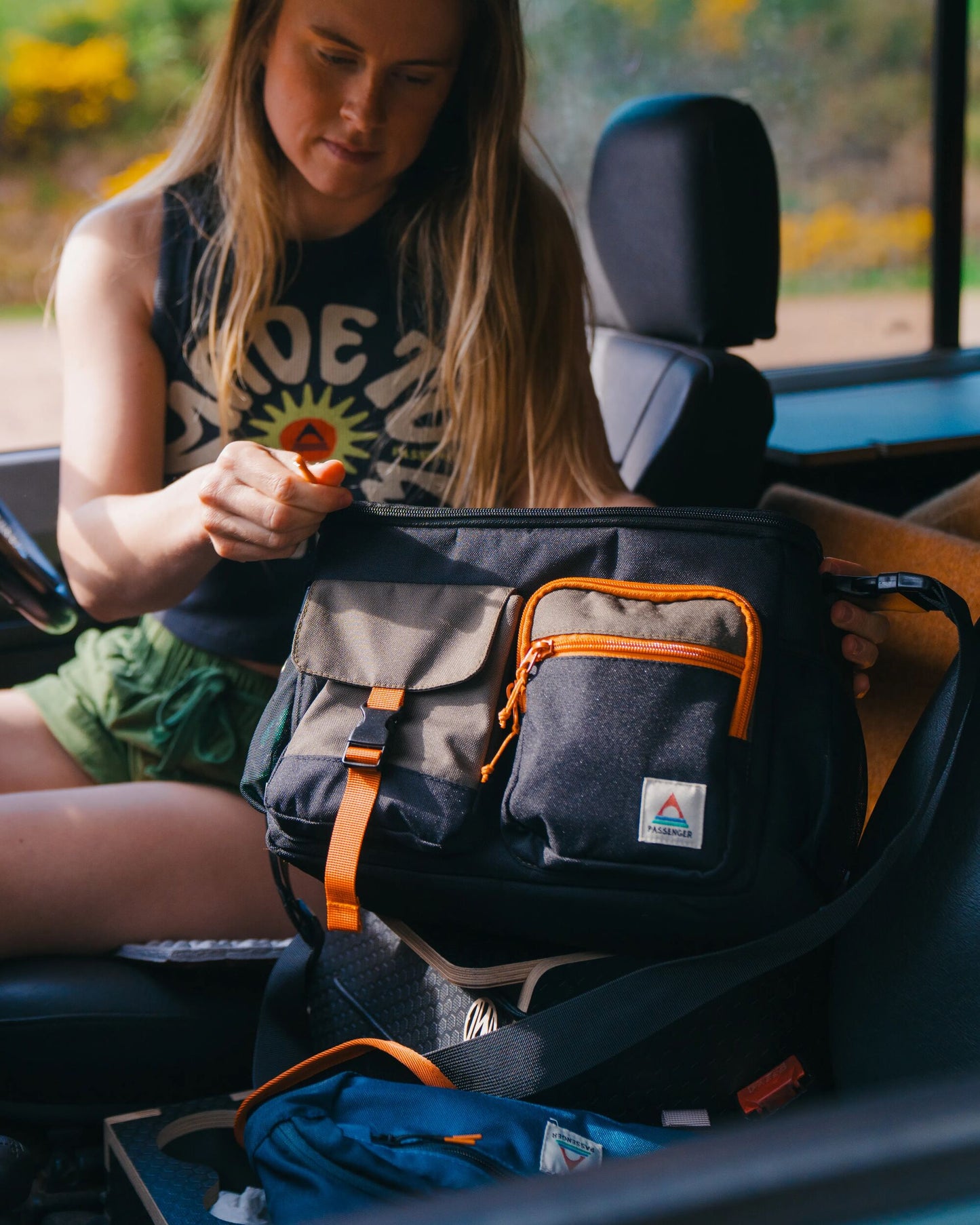 Womens_Boondocker Recycled Camera Bag - True Black/ Khaki - Lifestyle