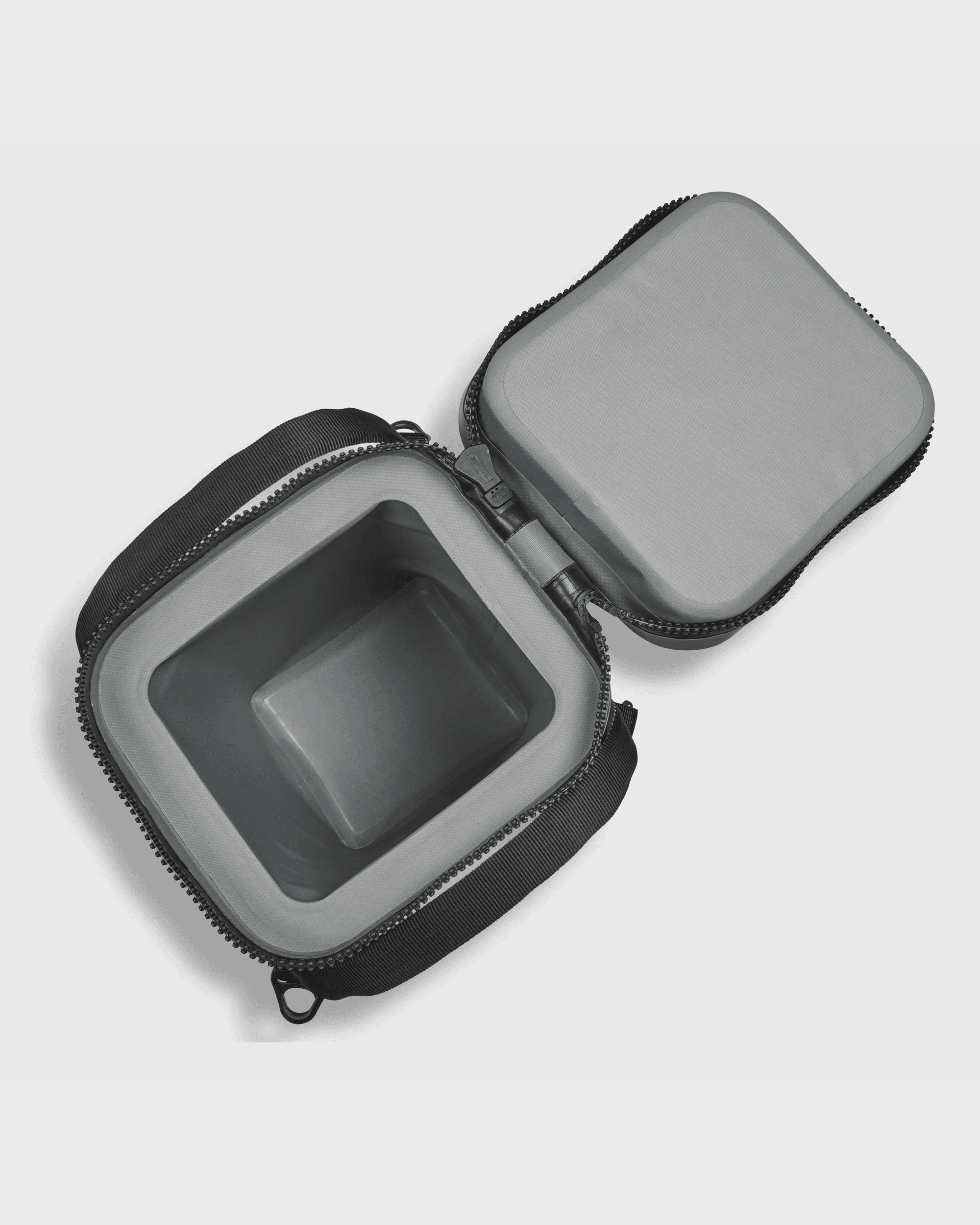 Dometic PSC9 Cooler Bag - Moss - Flatlay