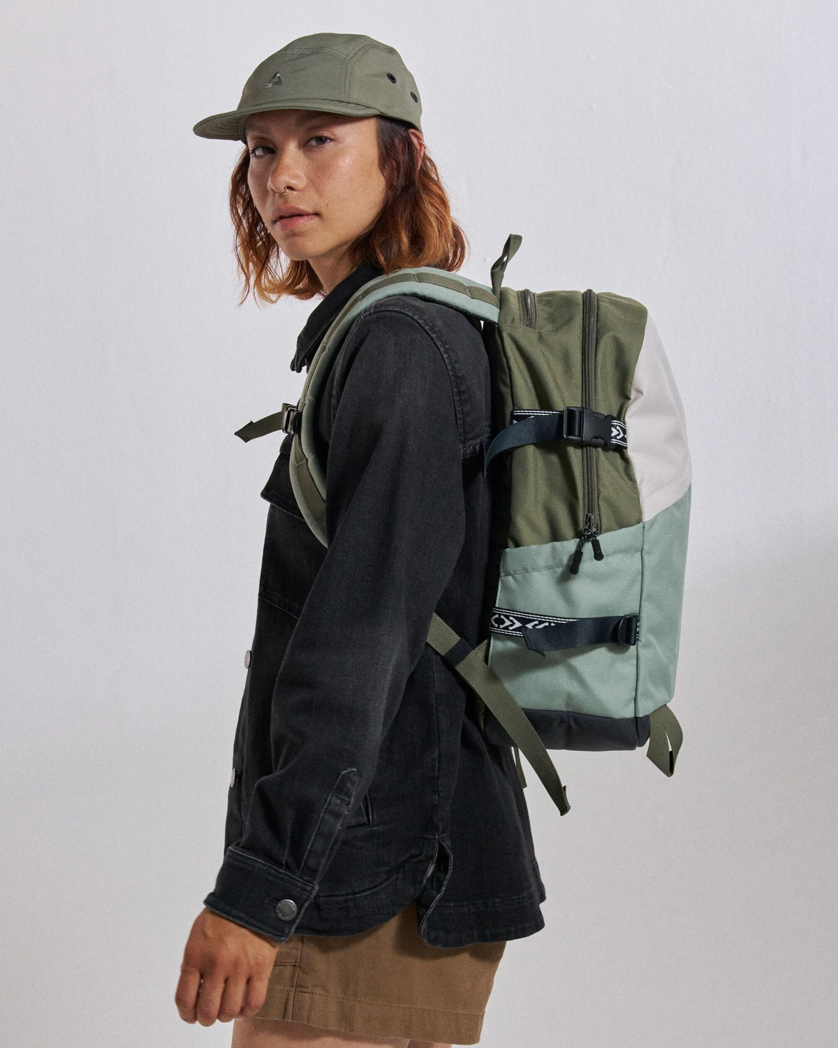 Boondocker Zip 22L Backpack - Pistachio/Misty Grey - Studio Model - Female