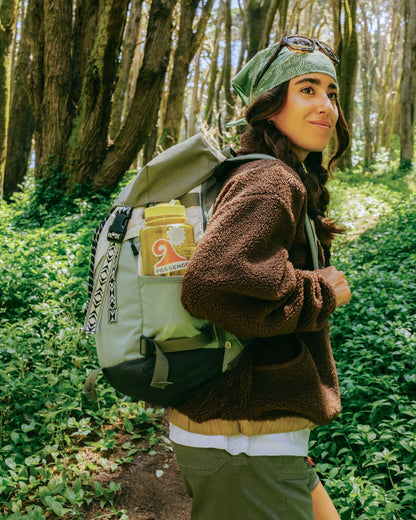 Boondocker 26L Backpack - Pistachio/Misty Grey - Lifestyle - Female