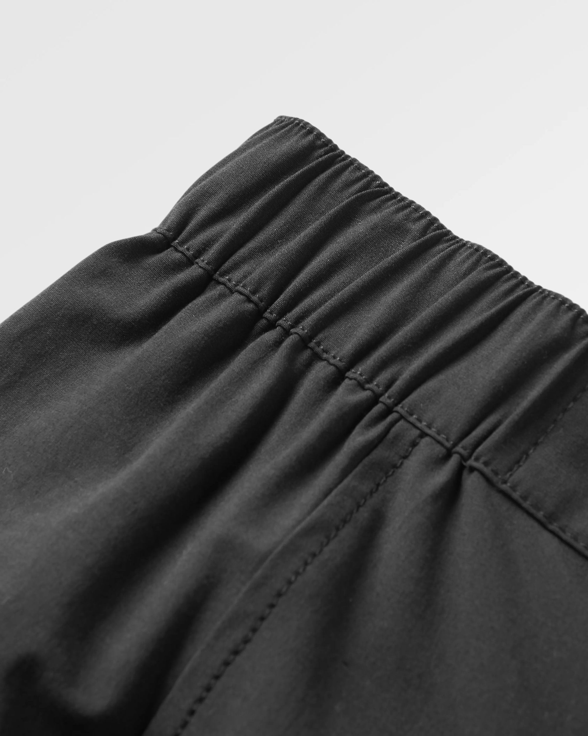 Laura All Purpose Short - True Black - Flatlay