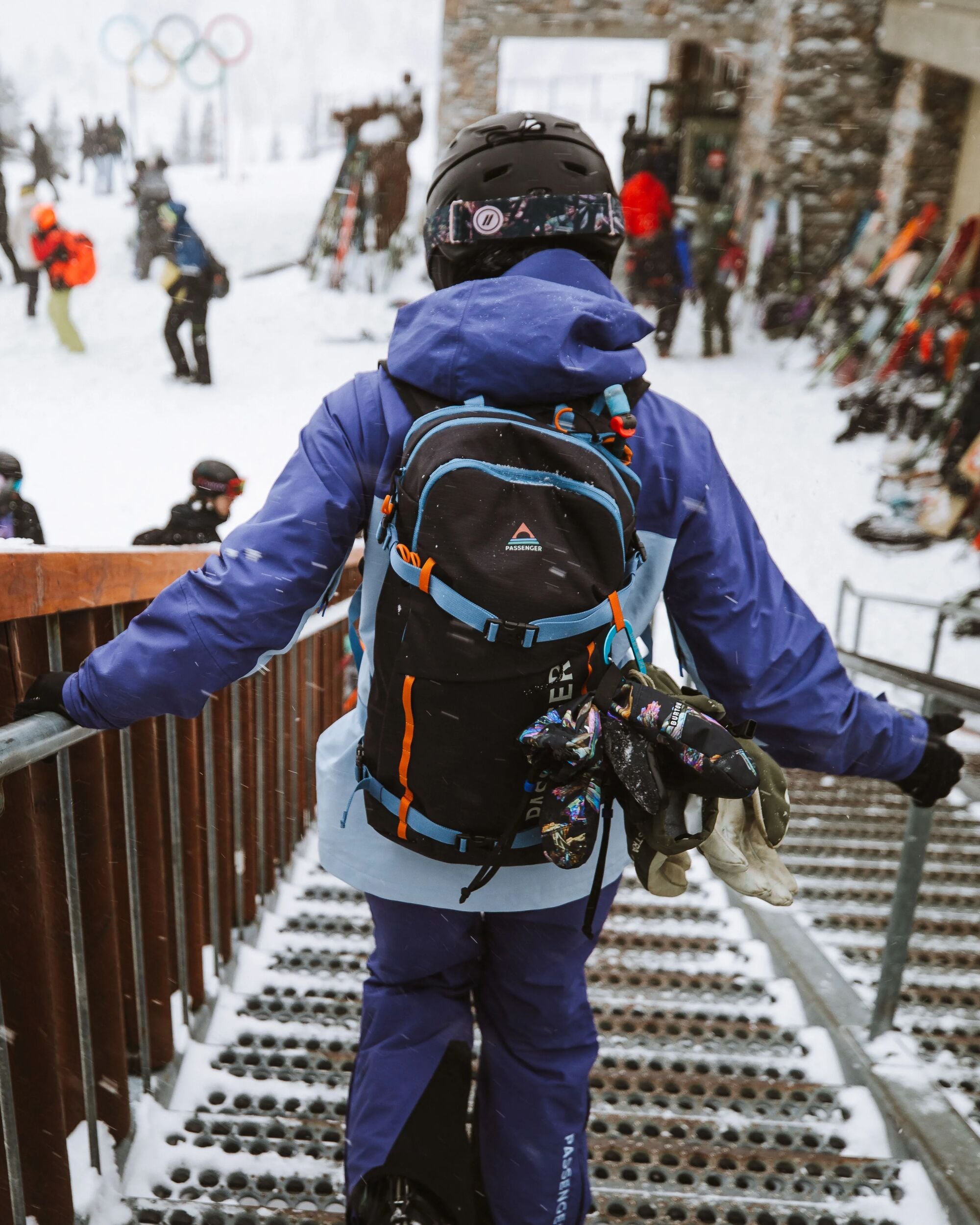 Snowscape Recycled Backpack - Phantom Black - Lifestyle - Female