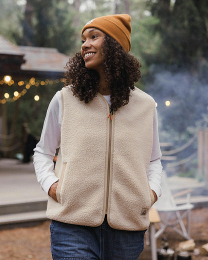 Tawny Collarless Deep-Pile Sherpa Gilet - Oat - Lifestyle