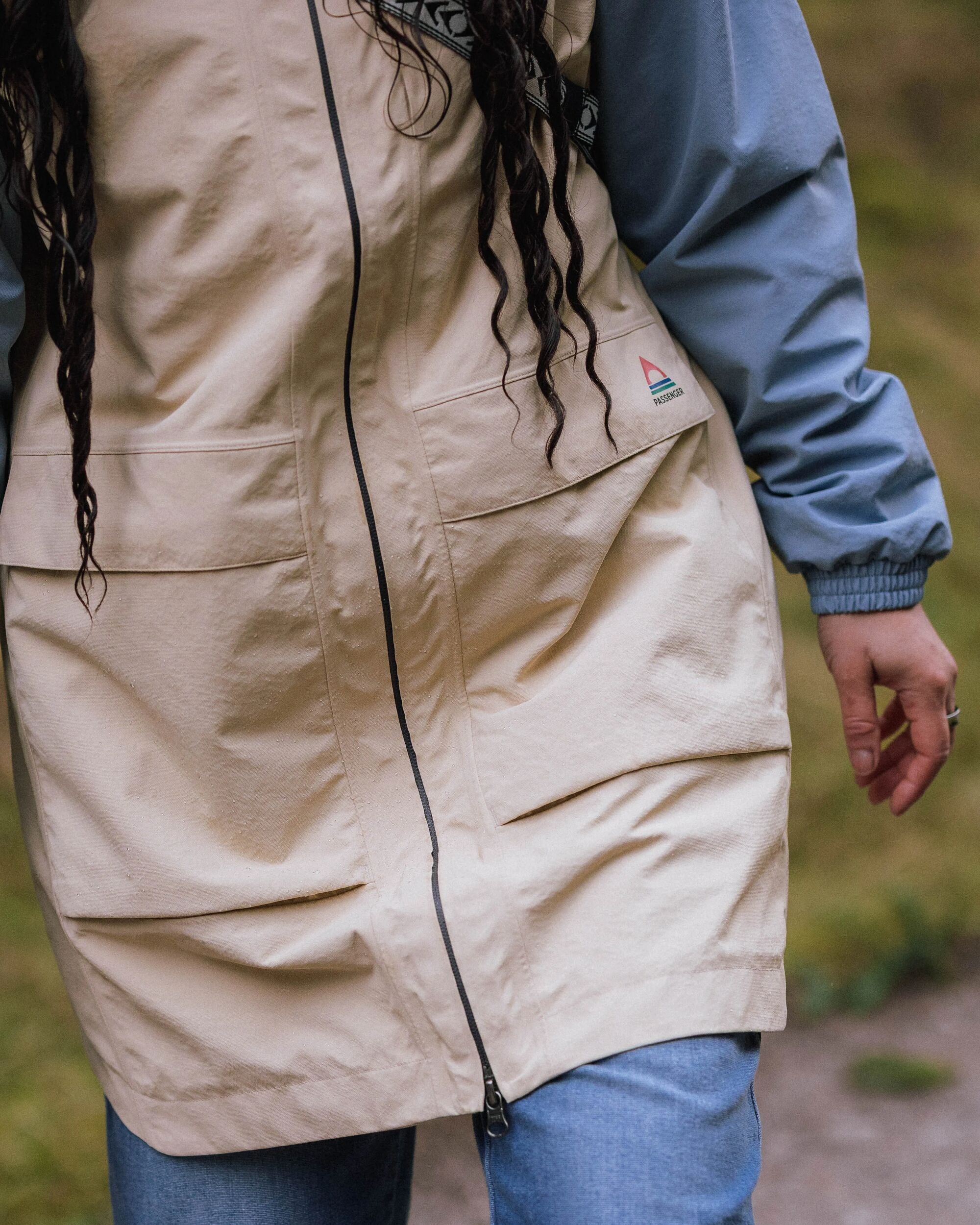 Serein Waterproof Jacket - Faded Denim/Desert - Lifestyle