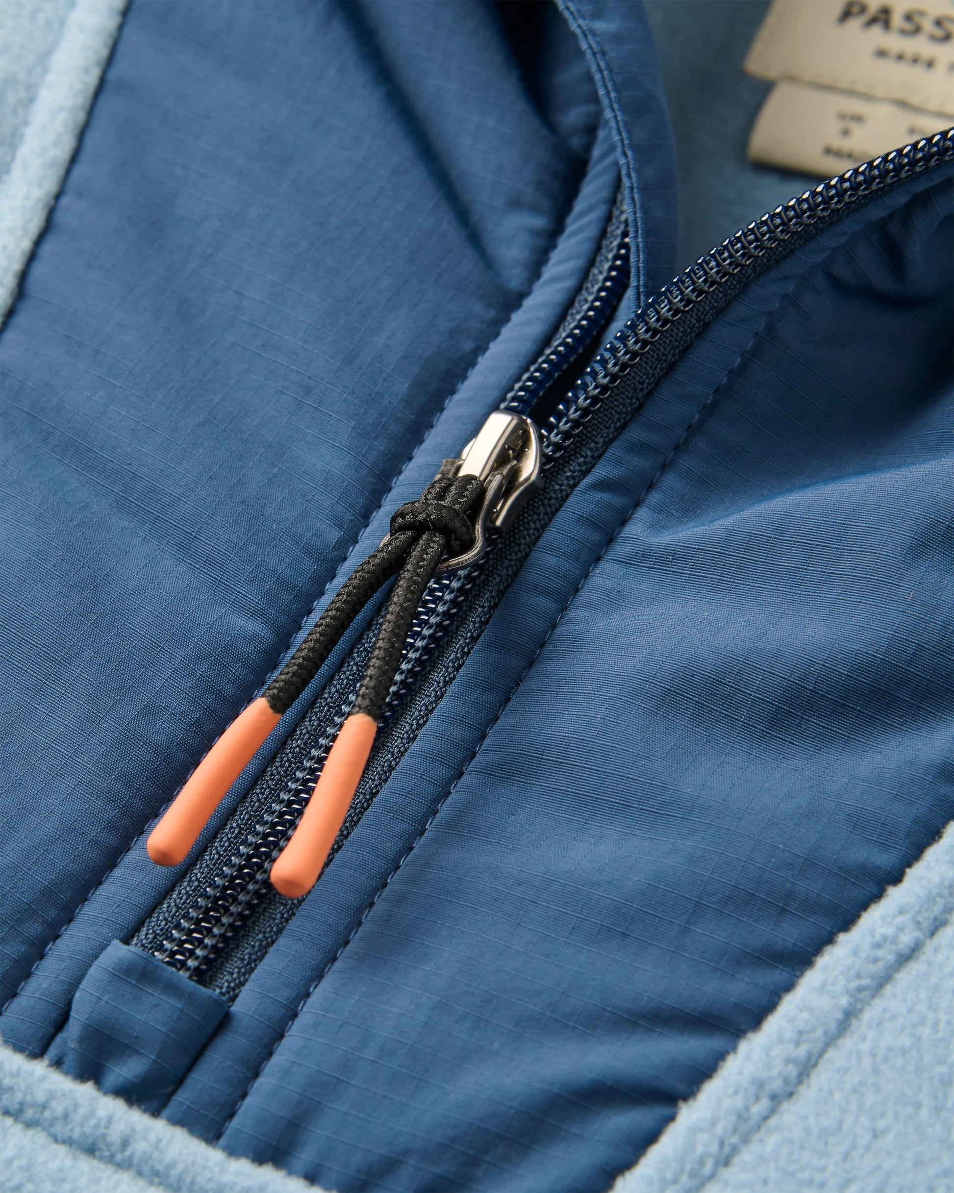 Alexander 2.0 Recycled Hooded Polar Fleece - Faded Denim - Flatlay