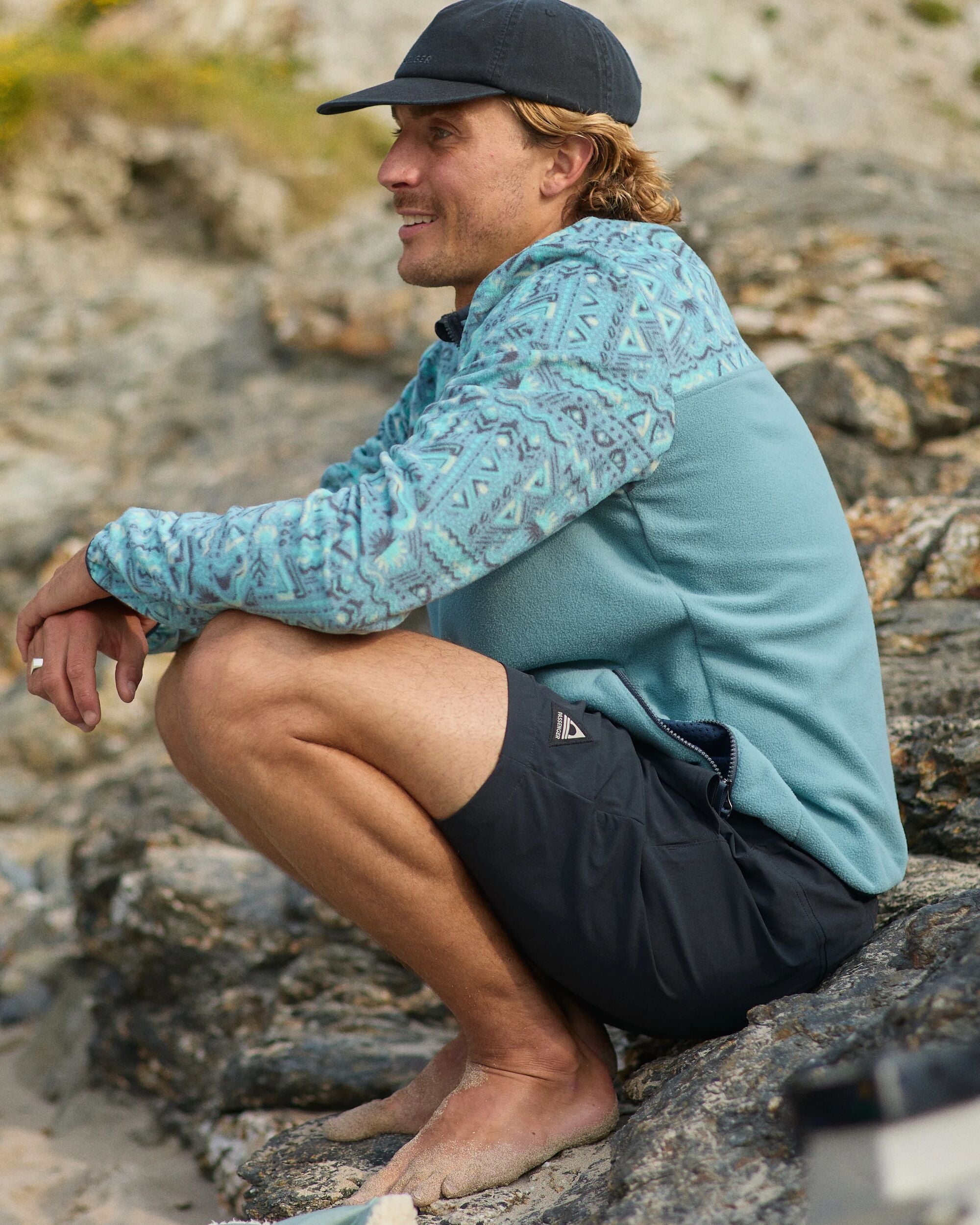 Set Off Recycled 1/4 Polar Fleece - Elemental Geo Arctic - Lifestyle