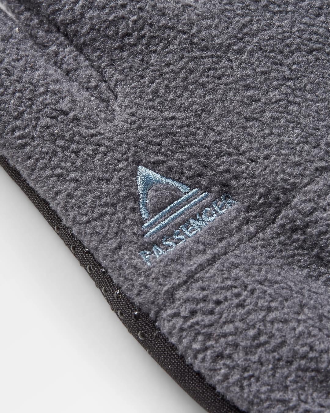 Daytrip Recycled Polar Fleece Touch Screen Gloves - Charcoal - Flatlay