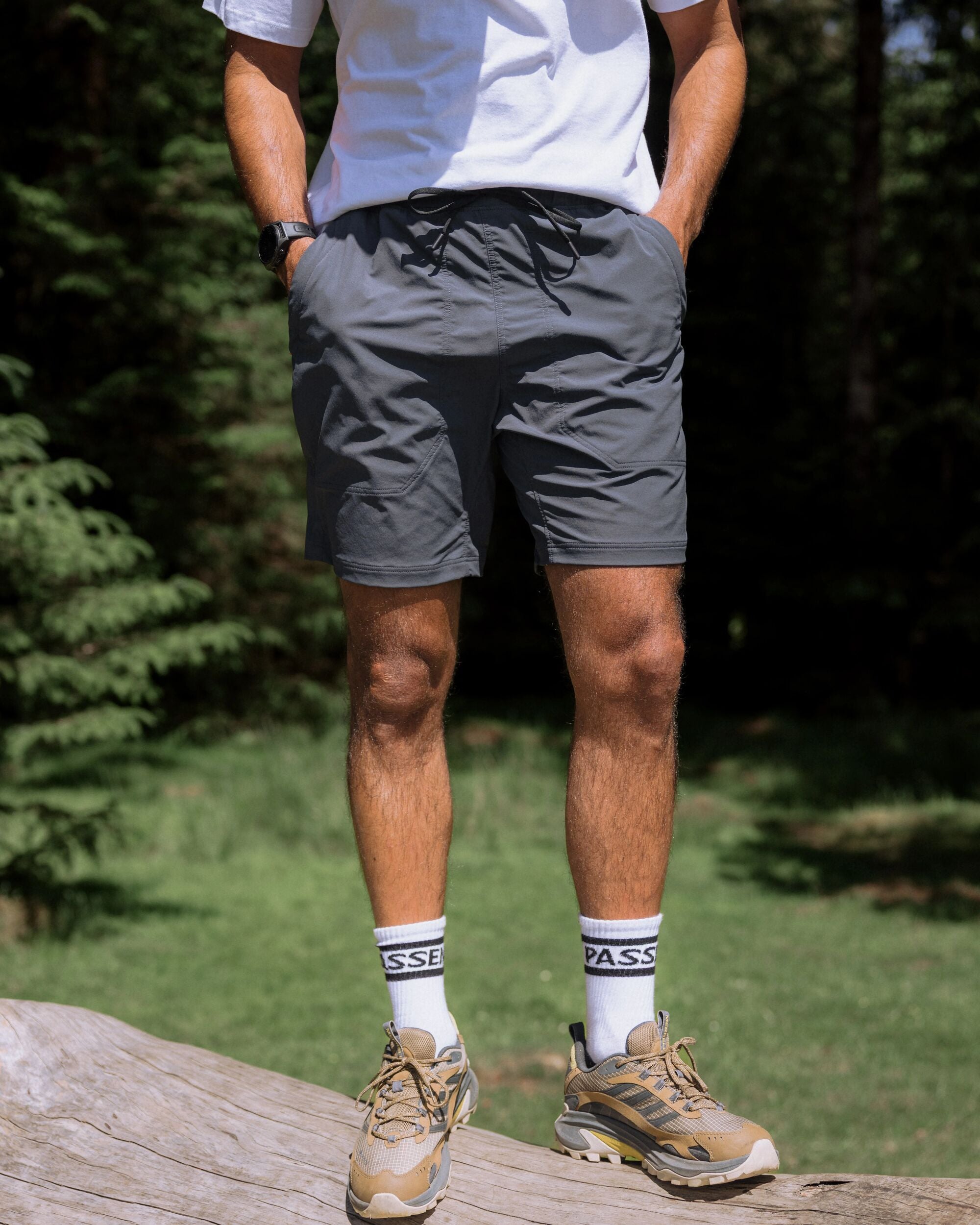 Men's Solscape Active Short - Charcoal - Lifestyle