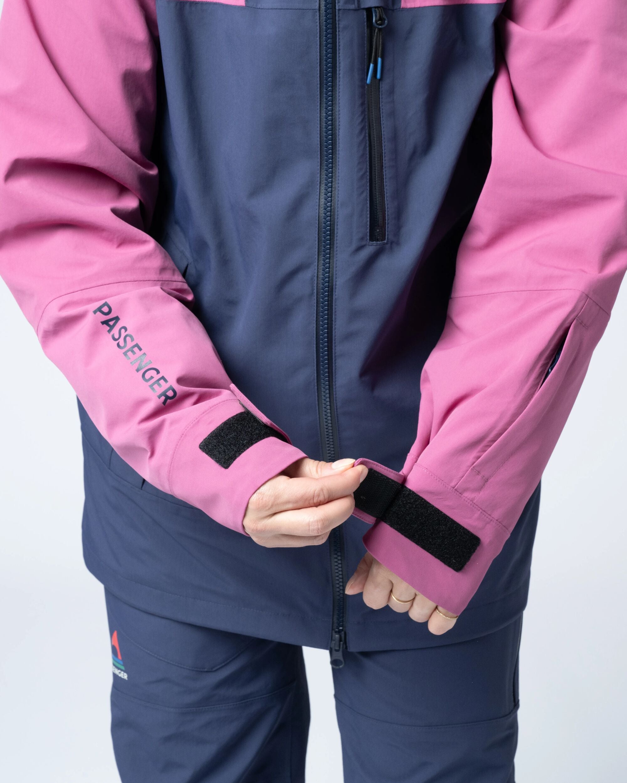 Snowscape Women's Recycled Jacket - Rich Navy - Flatlay