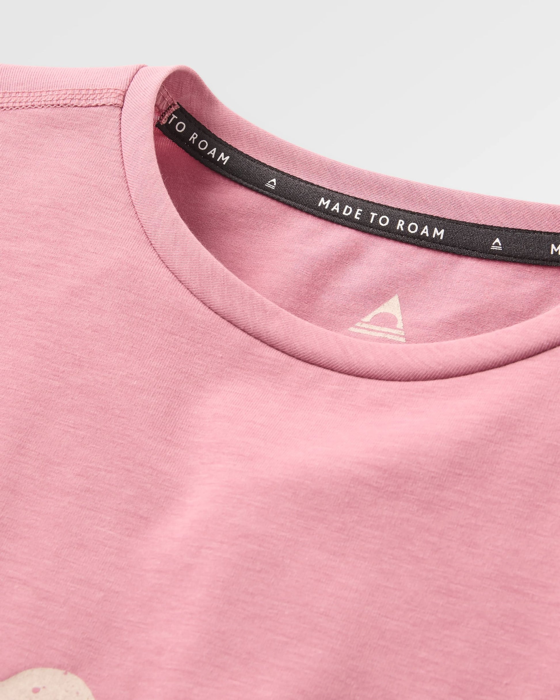 Roamscreen UPF50 Women's LS T-Shirt - Pink Haze - Flatlay