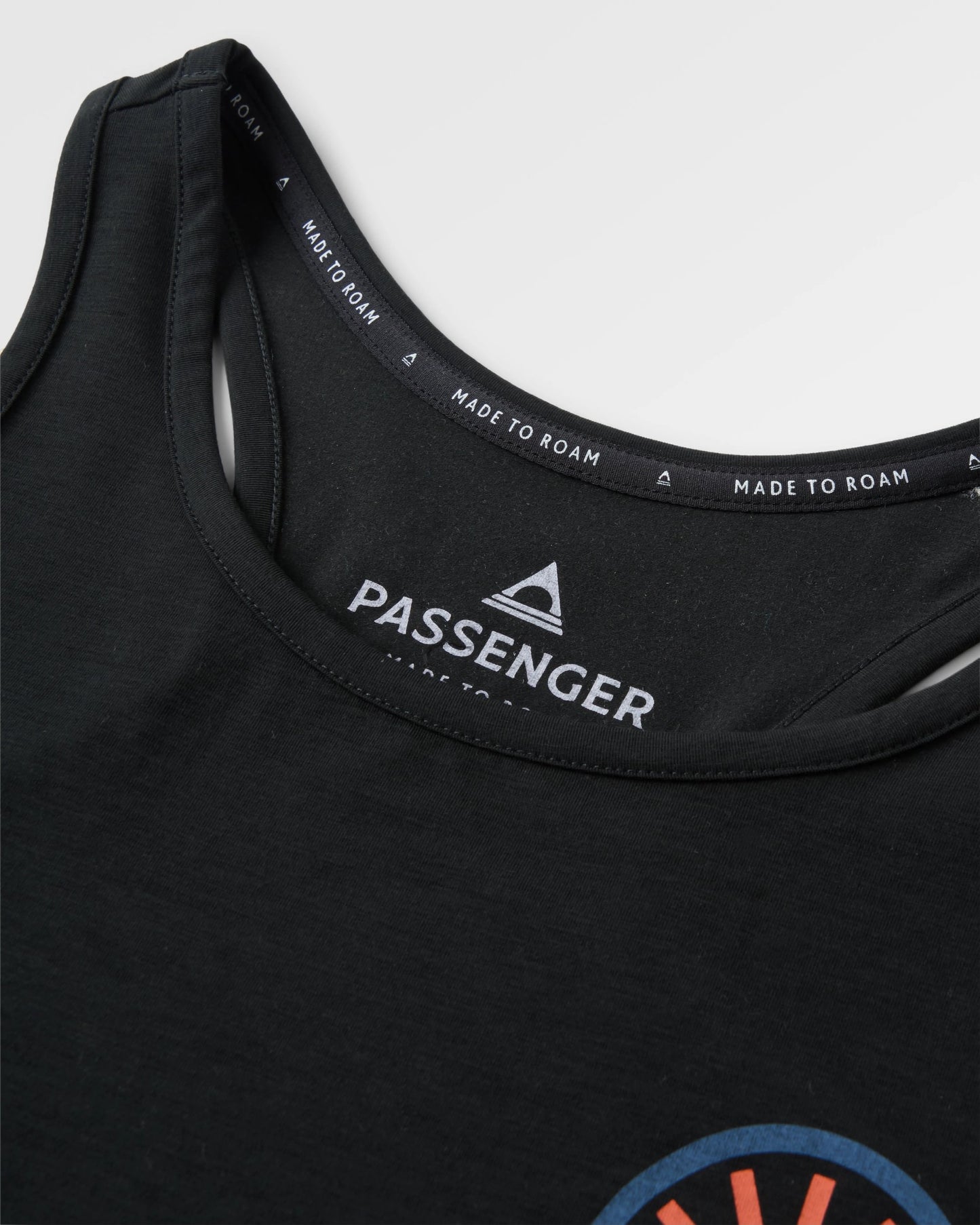 Chase The Light Active Vest - Black - Flatlay