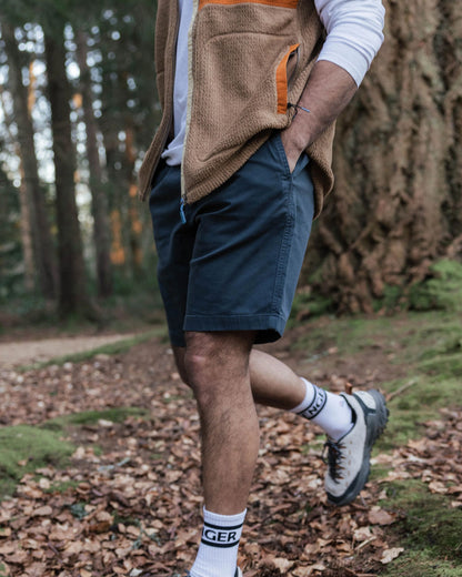 Drifter Organic Cotton Short - Charcoal - Lifestyle