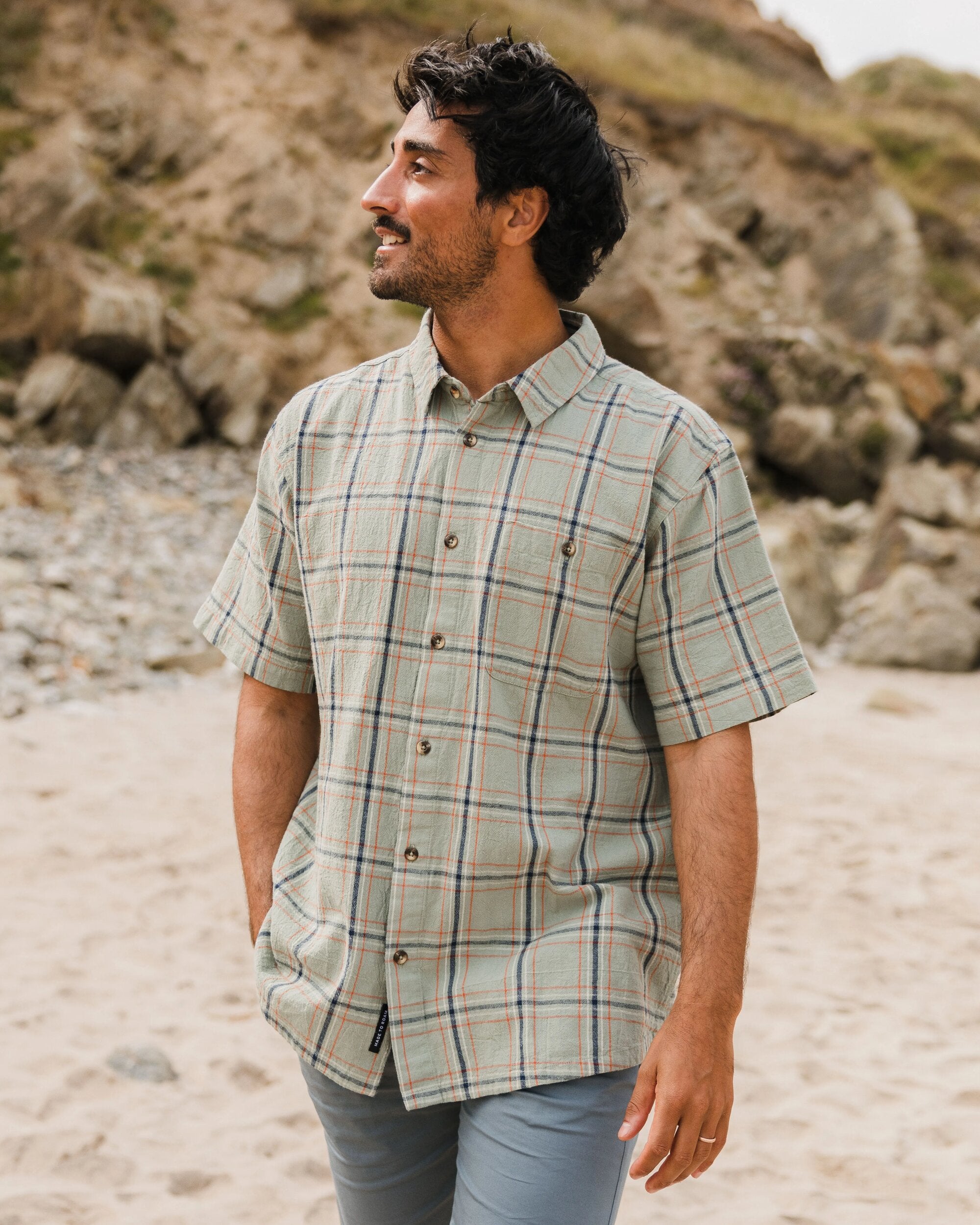 Chill Short Sleeve Shirt - Pistachio - Lifestyle