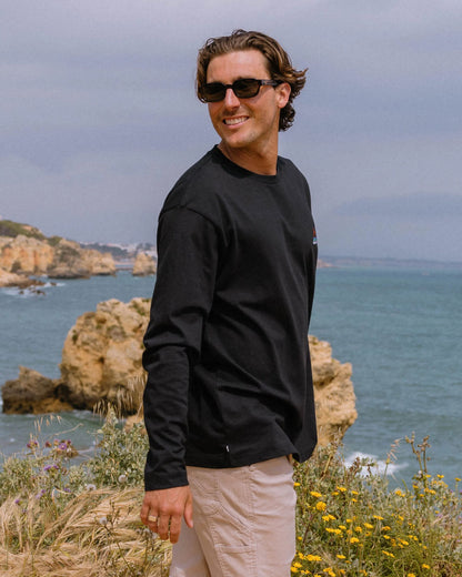 Vita Organic Cotton Relaxed Fit LS T-shirt - Black - Lifestyle