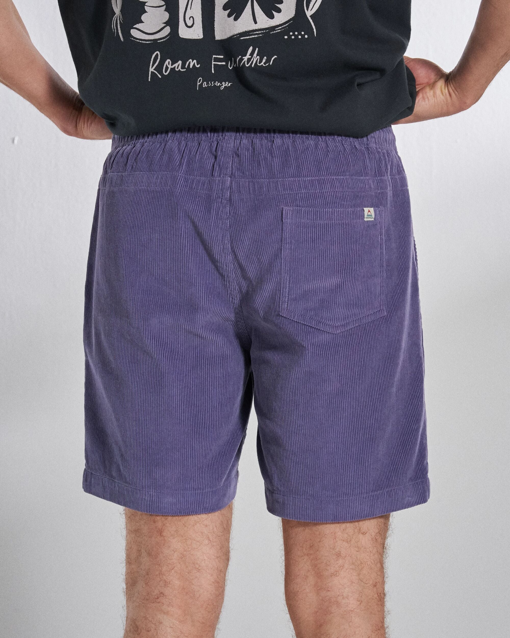 Drifter Cord Short - Heather - Studio Model