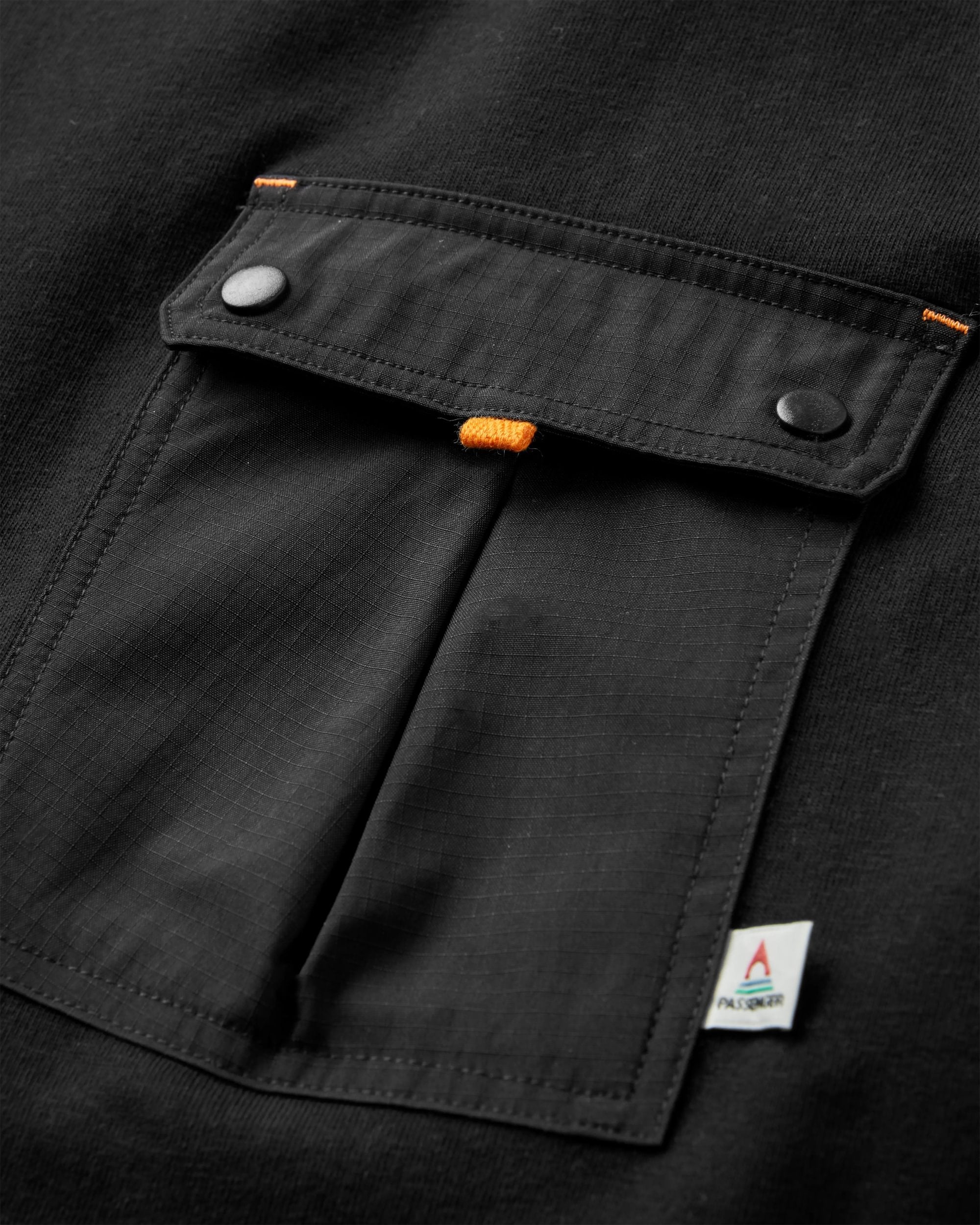 Travel Pocket Relaxed Fit T-Shirt - Black - Flatlay