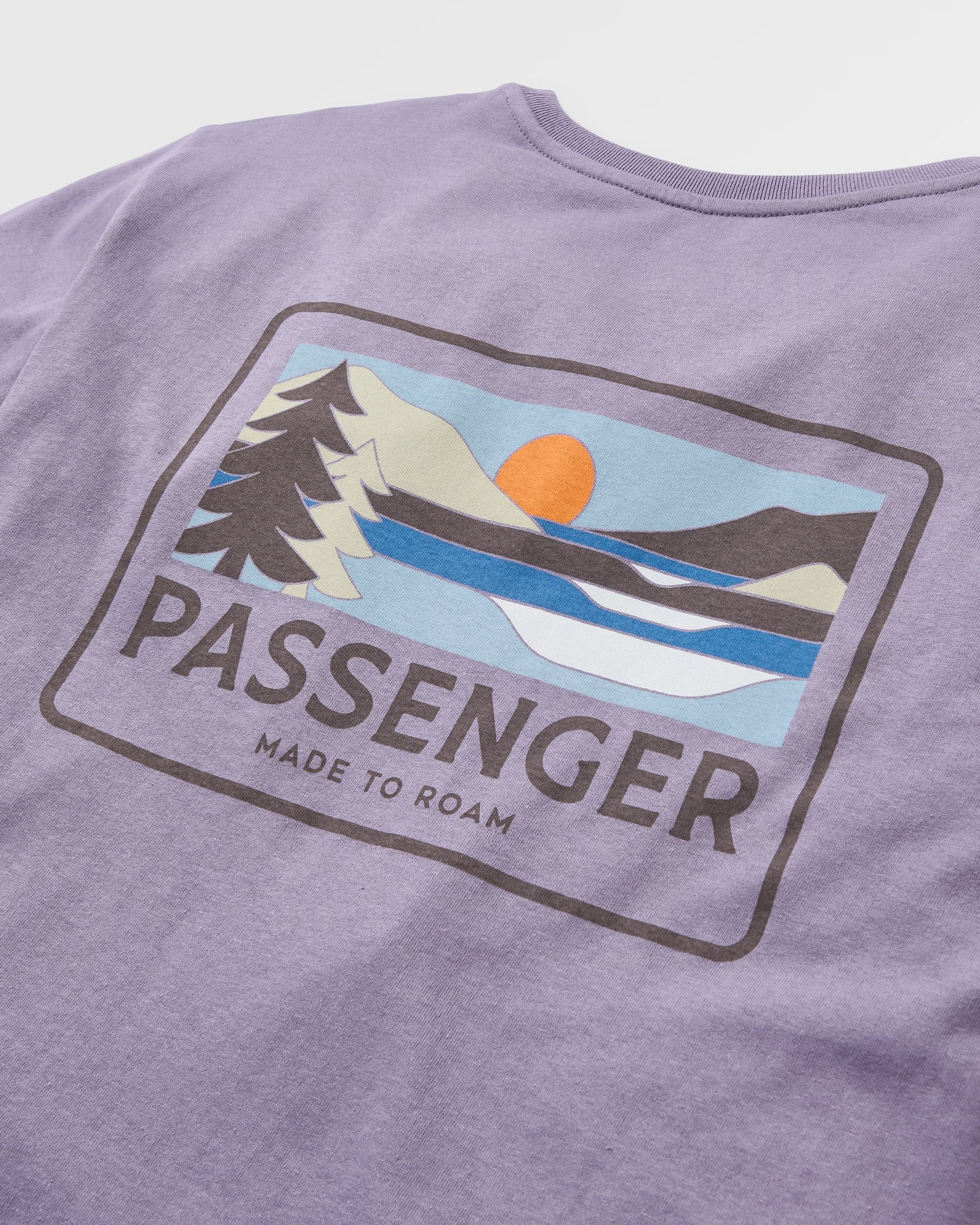 Roamer Men's Recycled Cotton T-Shirt - Heather - Flatlay