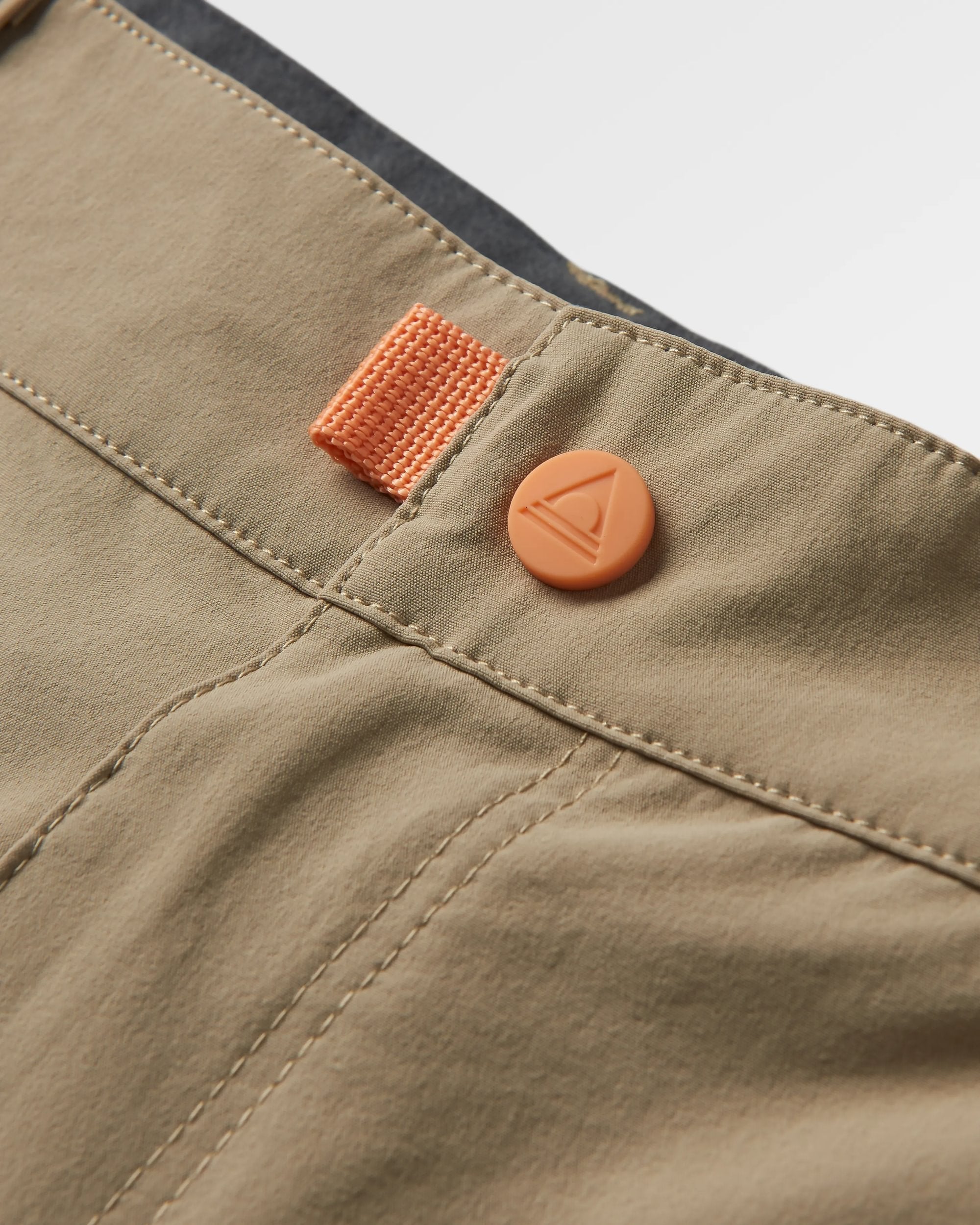 365 Trail Short - Chinchilla Brown - Flatlay