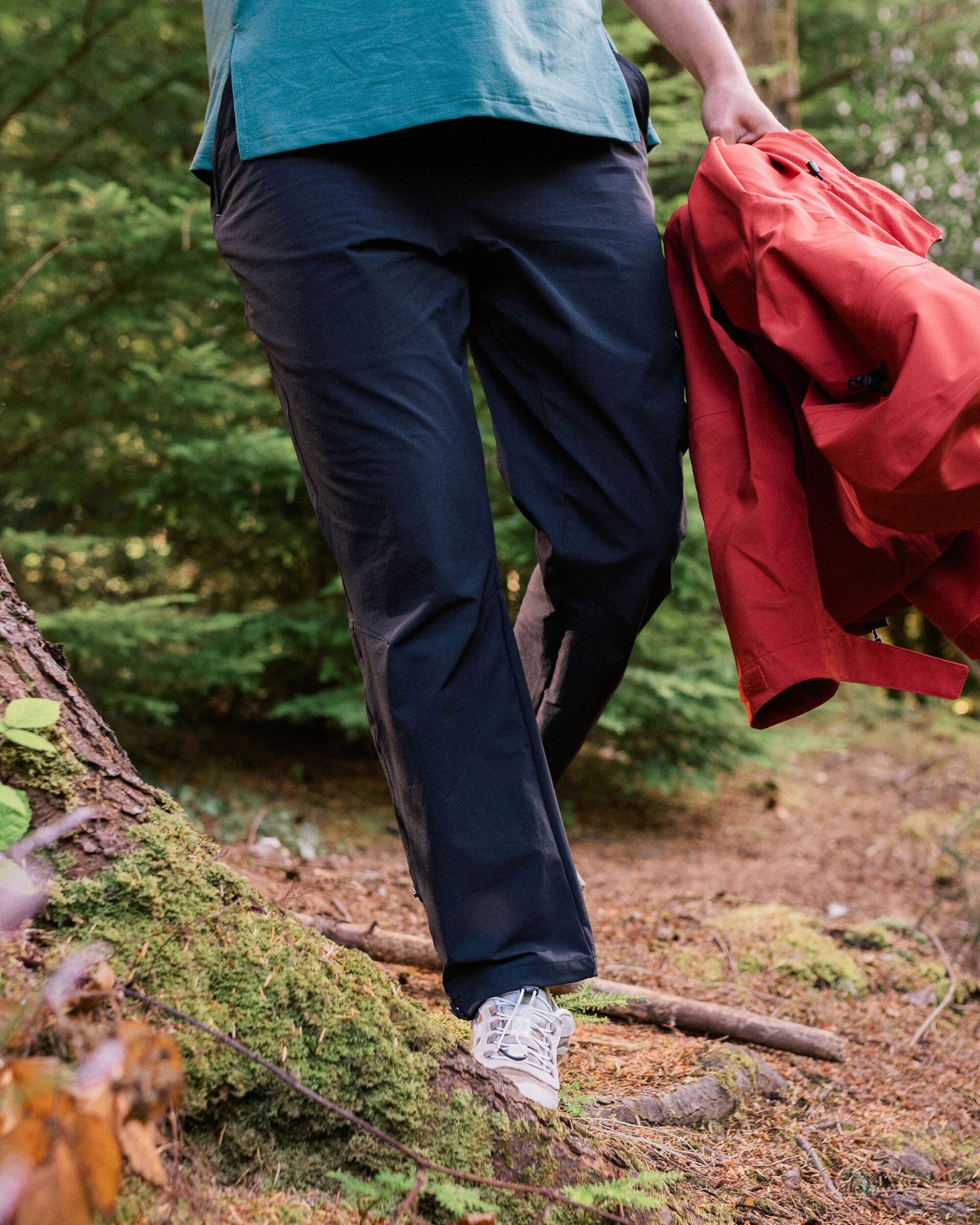 365 Trail Roll Up Trouser - Black - Lifestyle