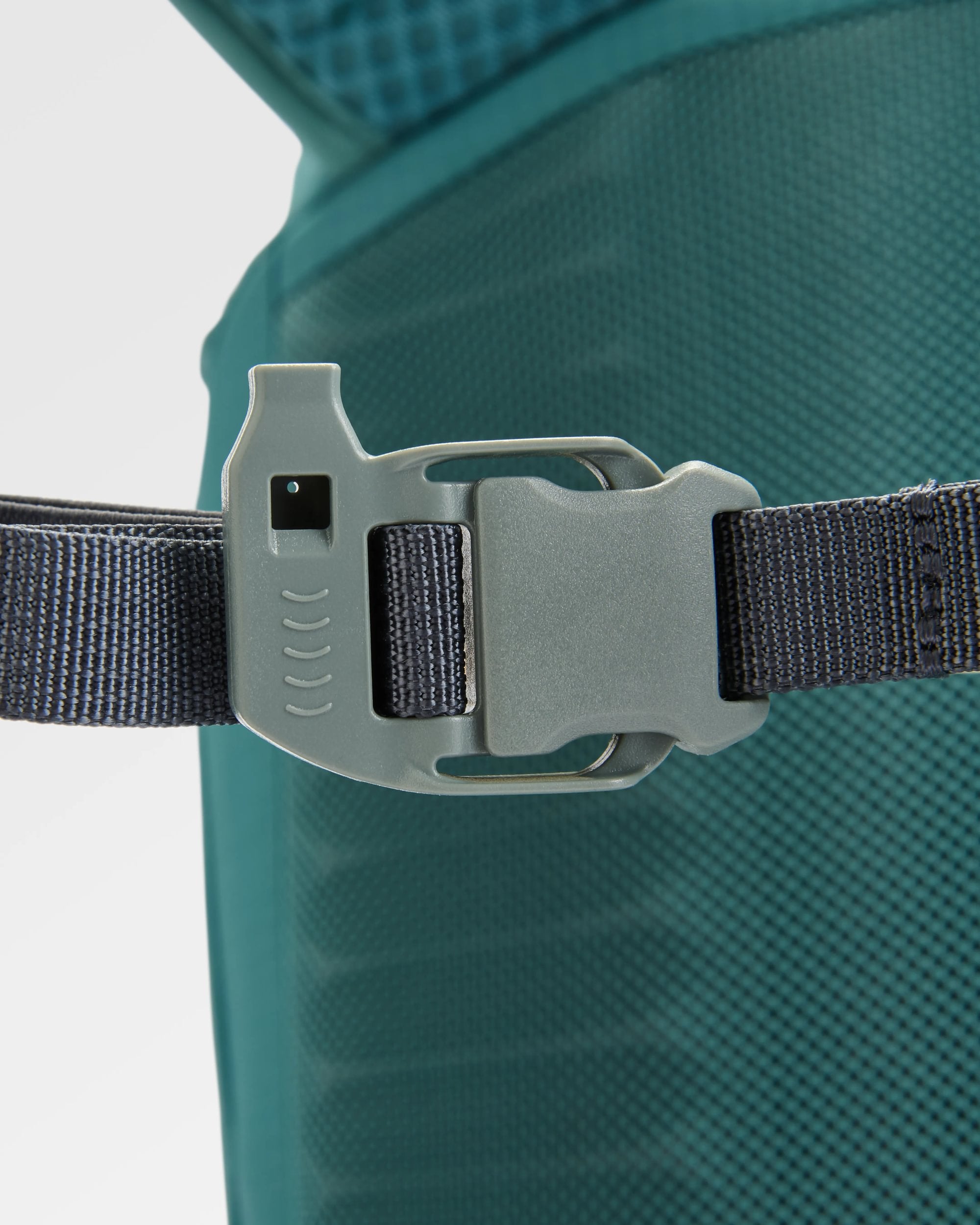 Trail Recycled 15L Hydration Pack - Arctic - Flatlay