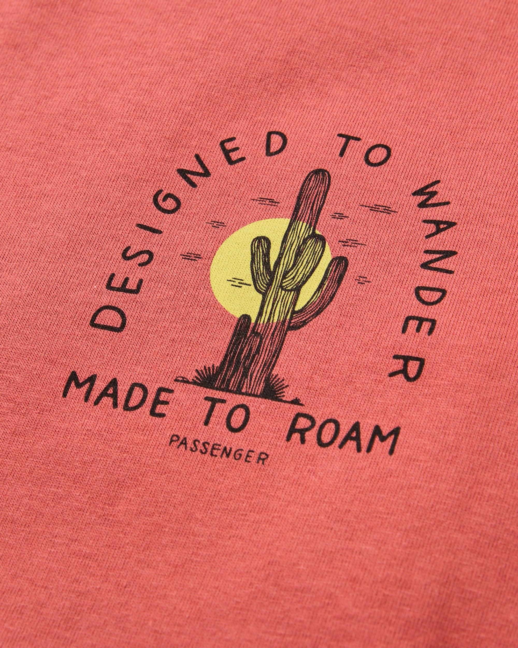 Explore T-shirt - Redwood - Flatlay