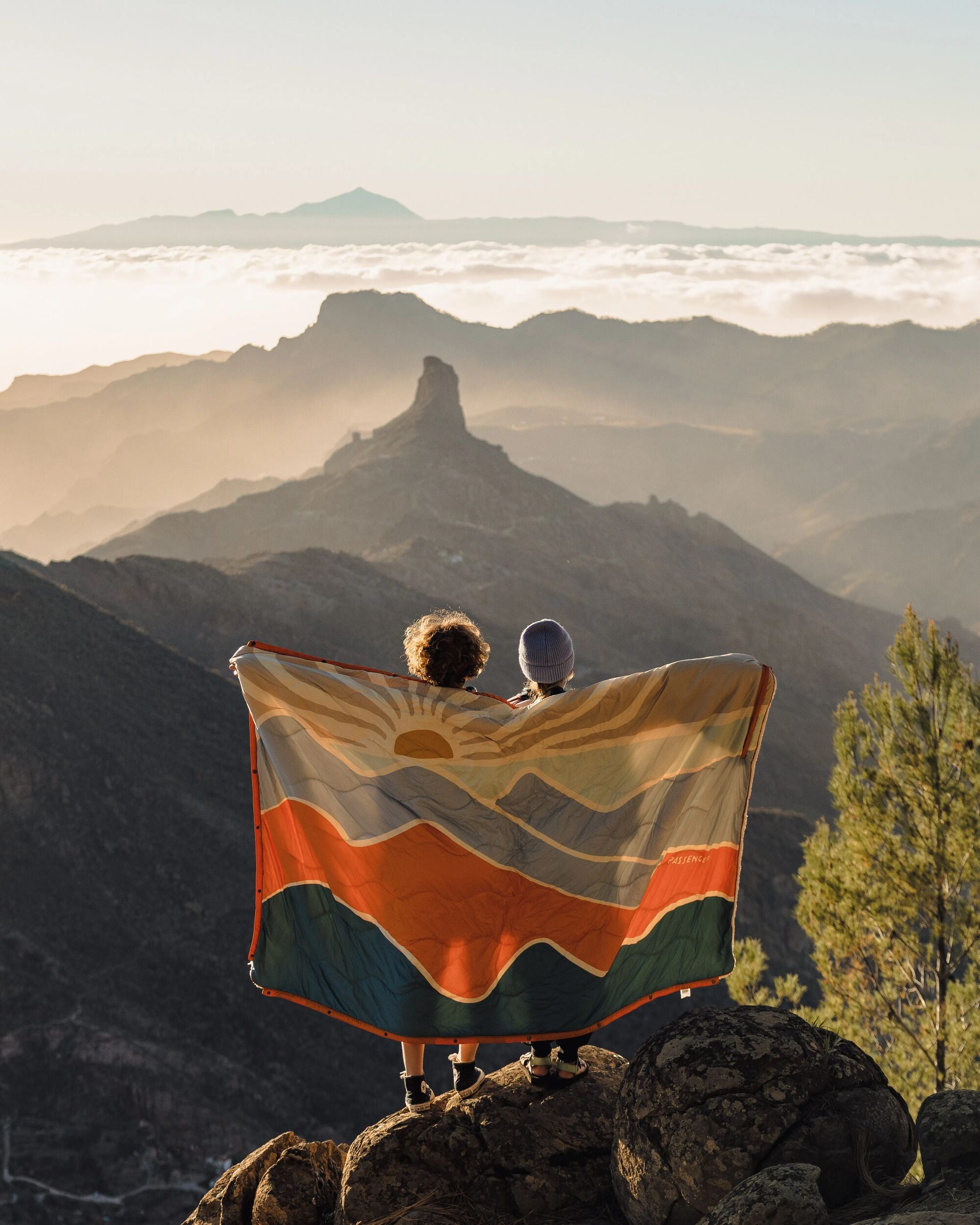 Cabin Recycled Sherpa Blanket - Cornflower - Lifestyle