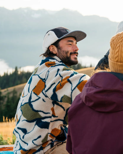 Valiant Deep Pile Fleece - Abstract Trails Pebble Grey - Lifestyle