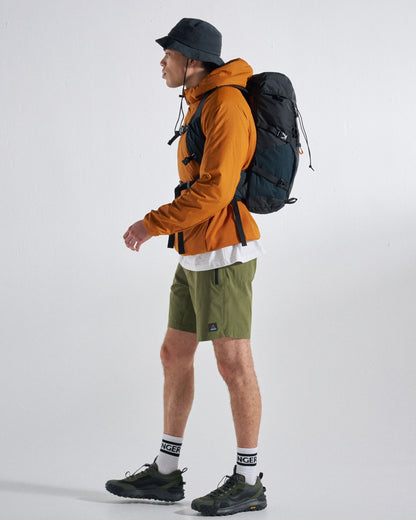 Men's Trailscape Lightweight Insulated Jacket - Retro Orange - Studio Model