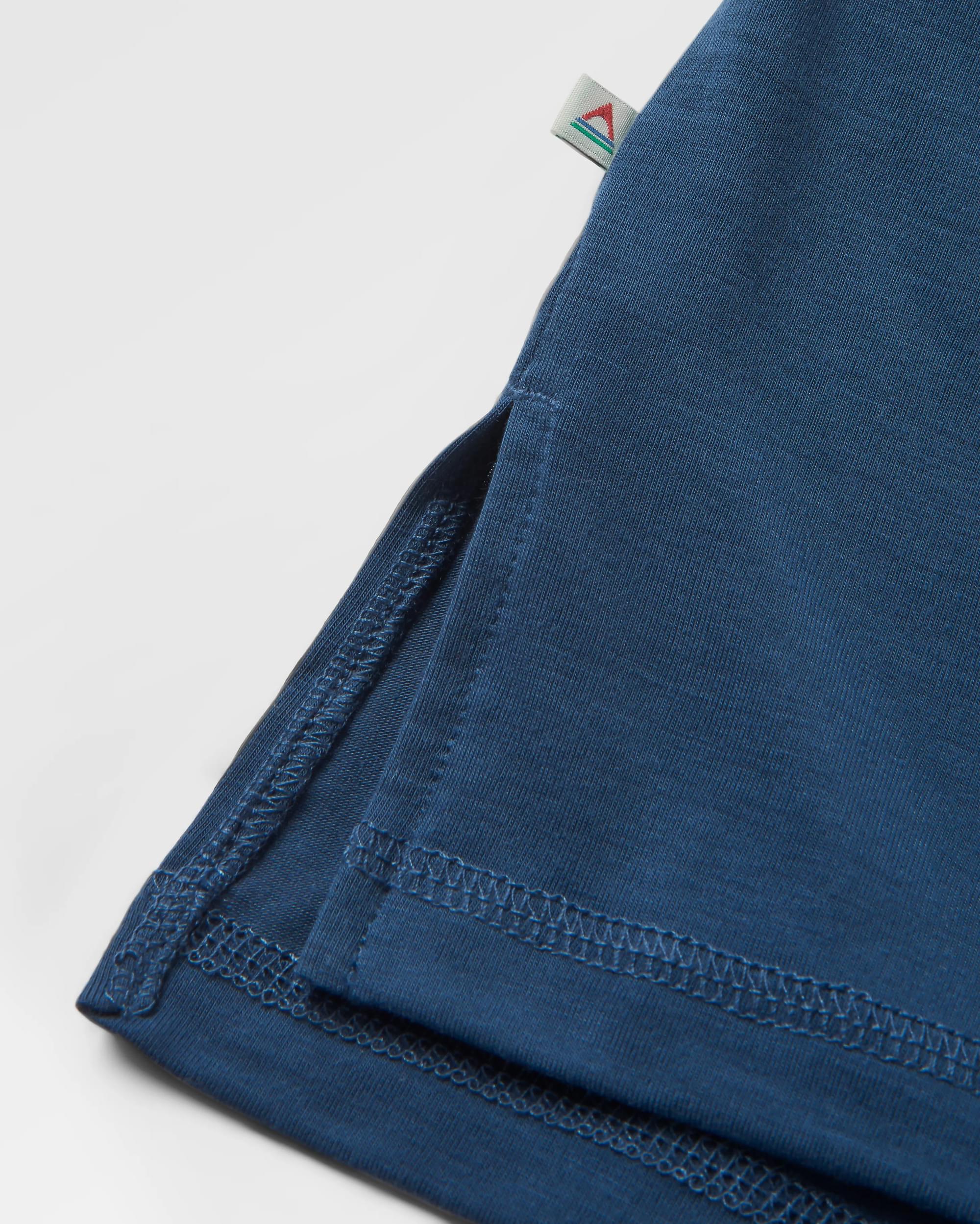 Trail Active Recycled T-shirt - Dark Denim - Flatlay