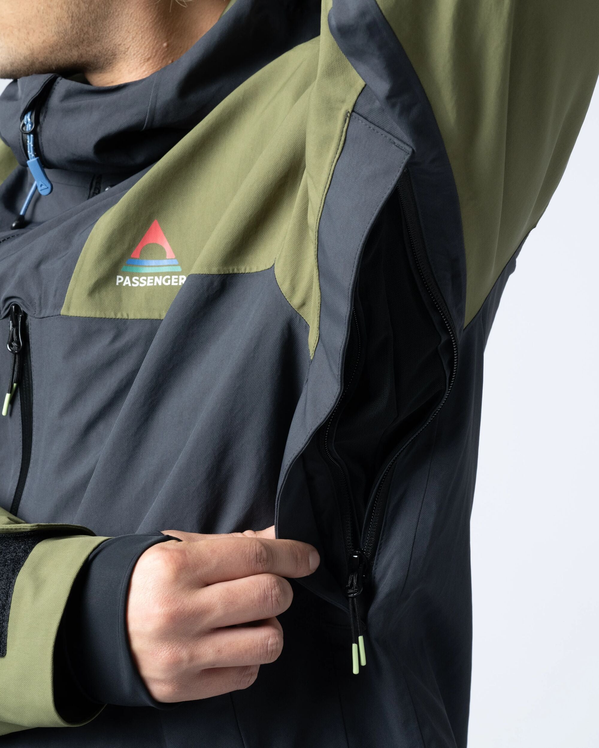 Snowscape Men's Recycled Jacket - Black - Flatlay