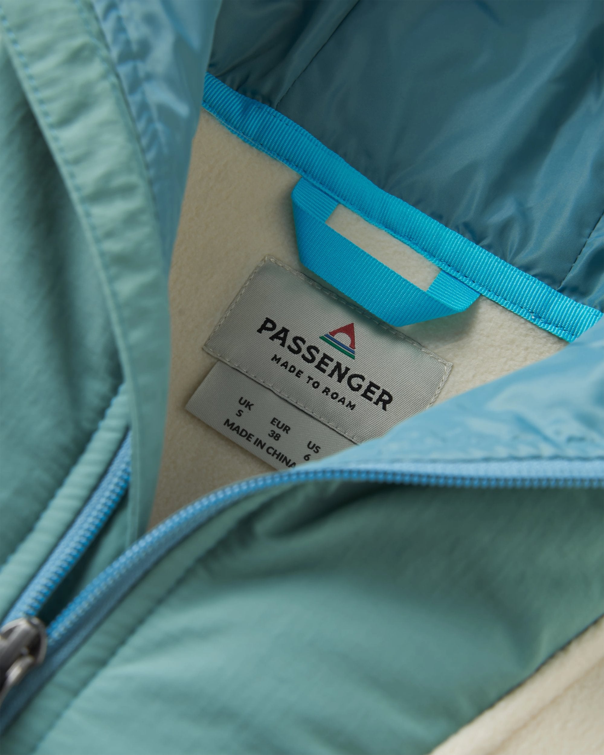 Alexander 2.0 Recycled Hooded Polar Fleece  - Birch - Flatlay