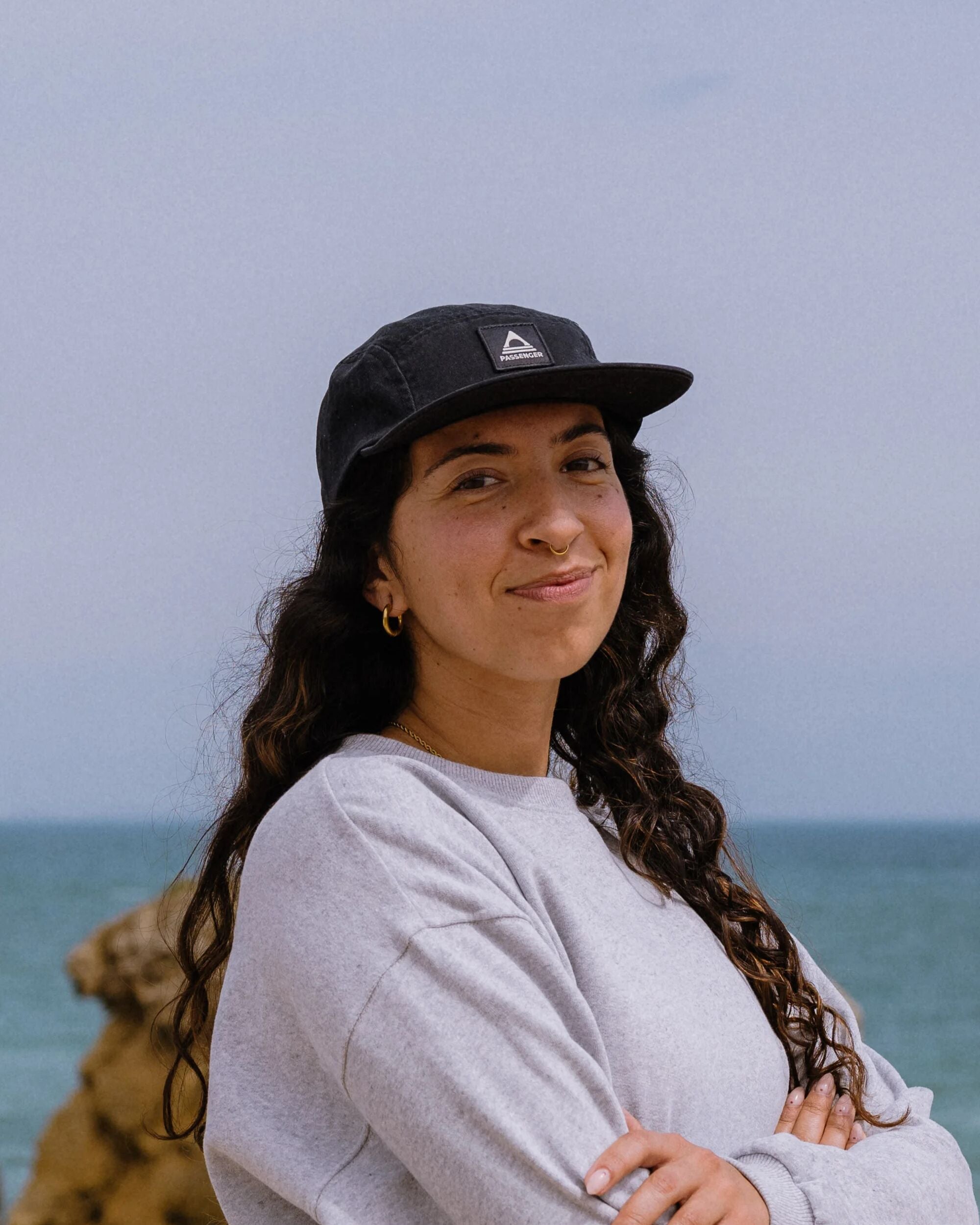 Fixie 5 Panel Cap - Faded Black - Lifestyle - Female