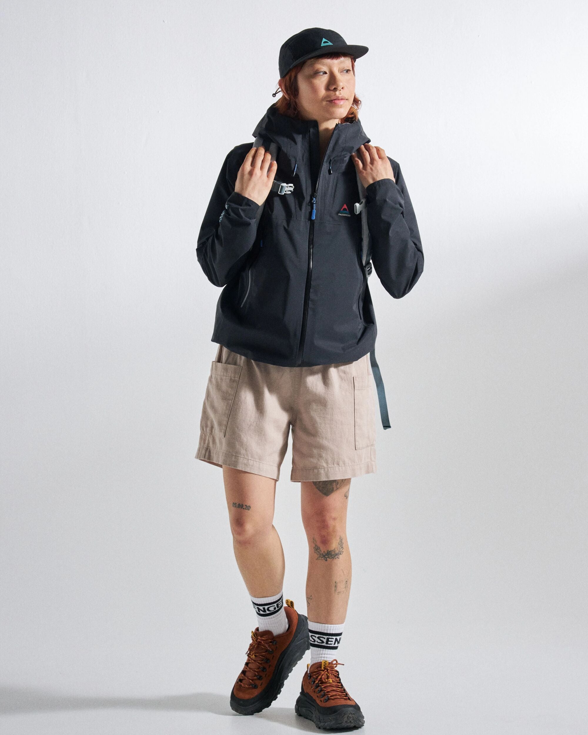 Trailscape Light Women's Waterproof Jacket - Black - Studio Model