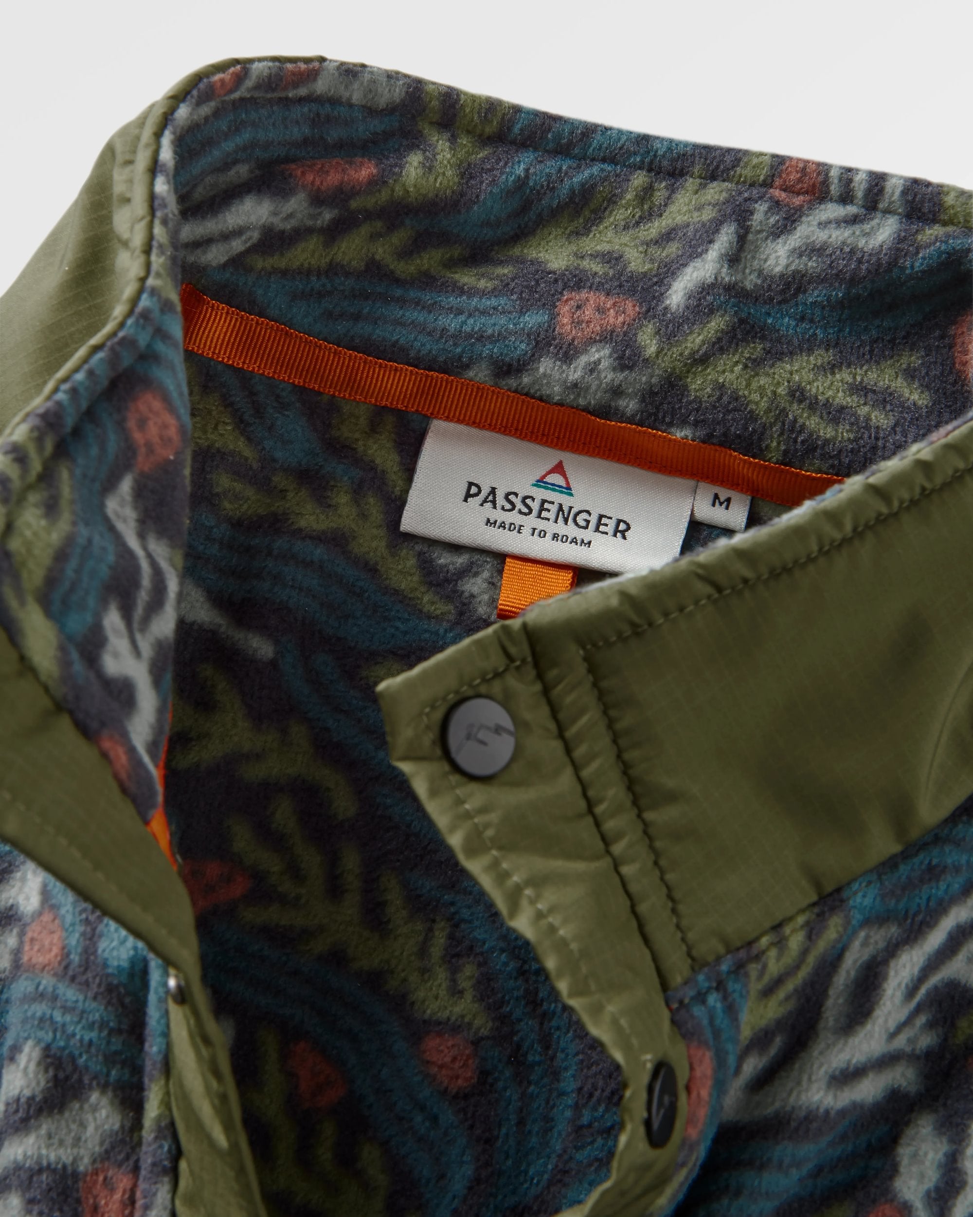 Adrift Recycled Polar Fleece - Ocean Current Black - Flatlay