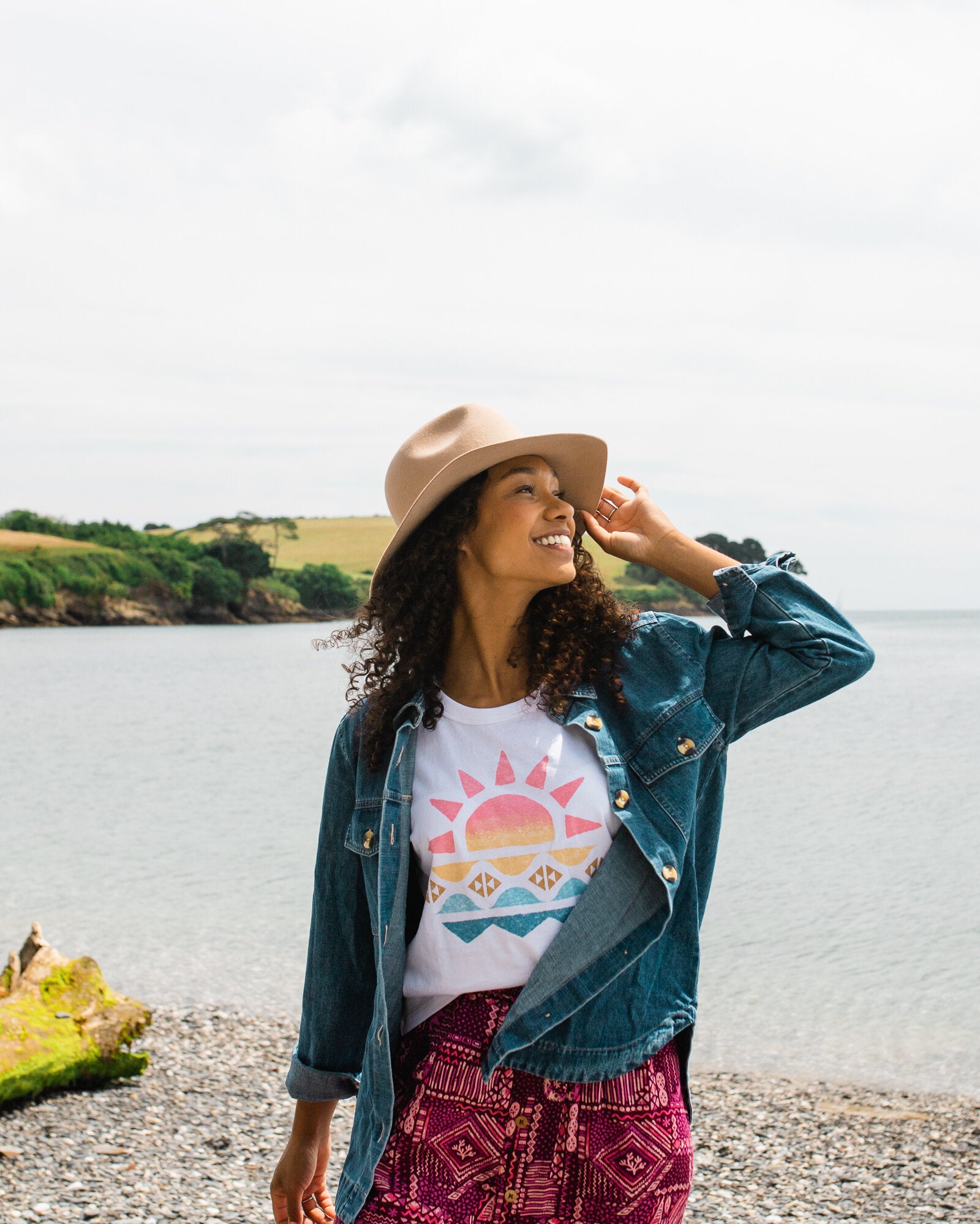 Sunray Recycled Cotton Vest - White - Lifestyle