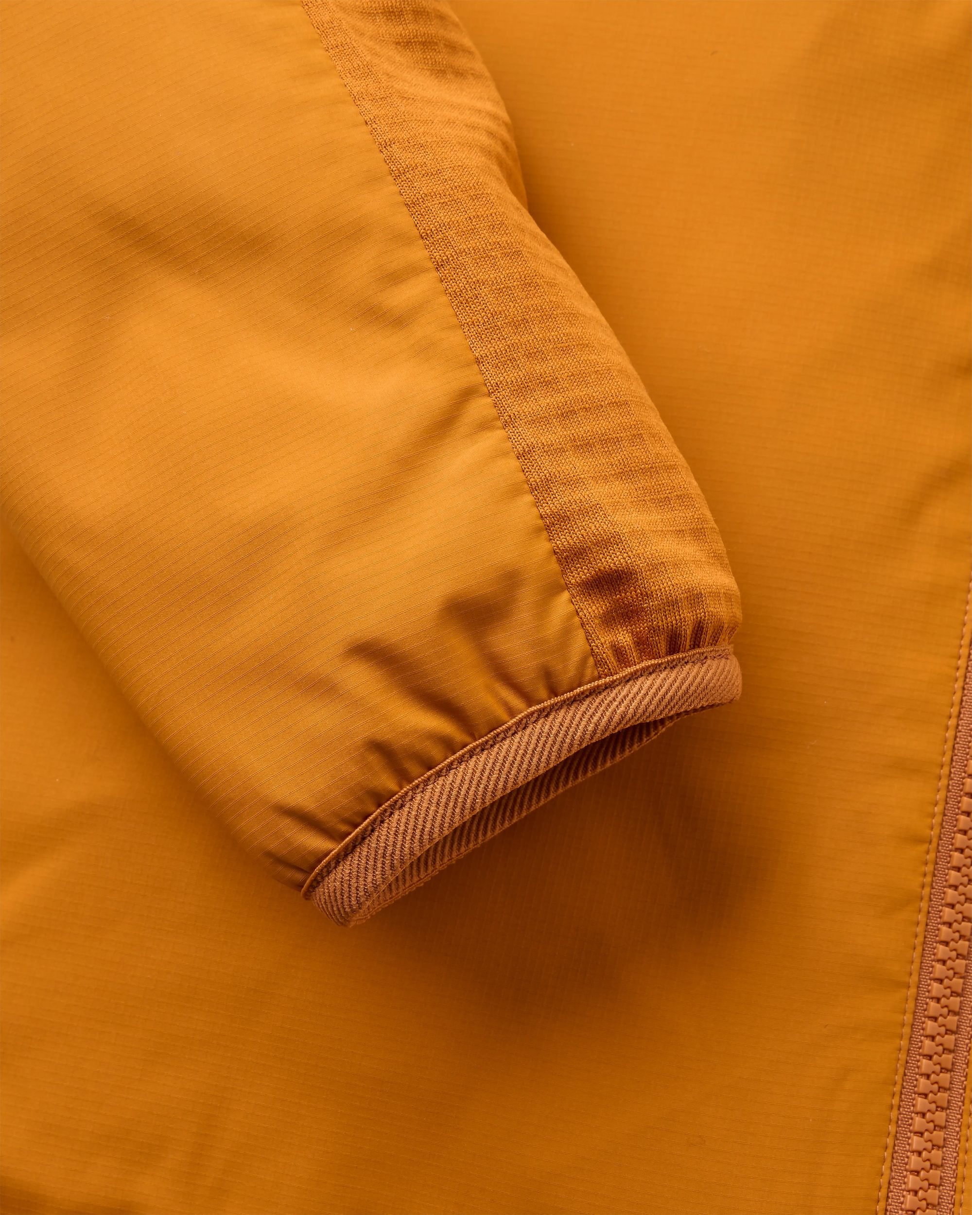 Men's Trailscape Lightweight Insulated Jacket - Retro Orange - Flatlay