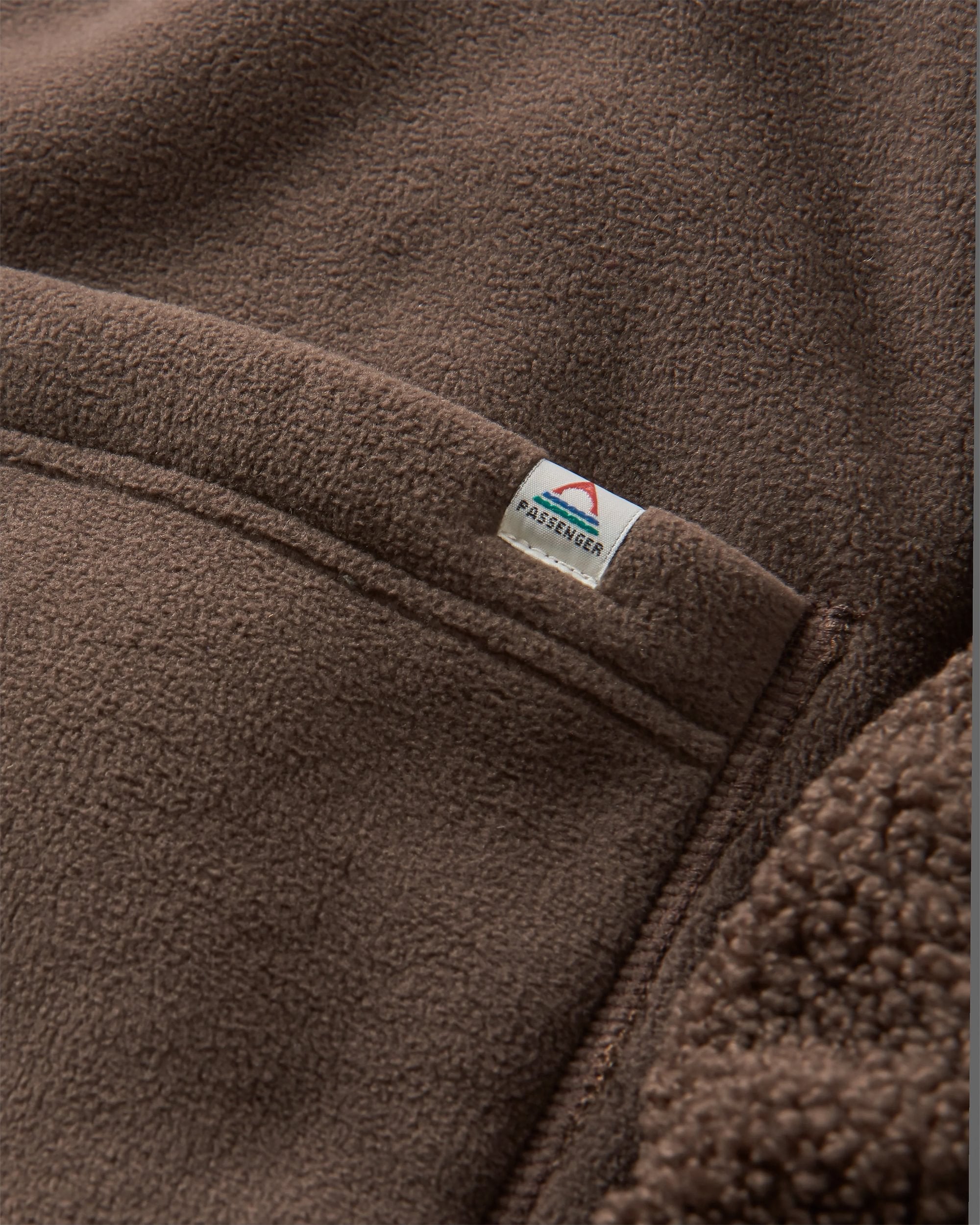 Nash Recycled Fleece - Coffee - Flatlay