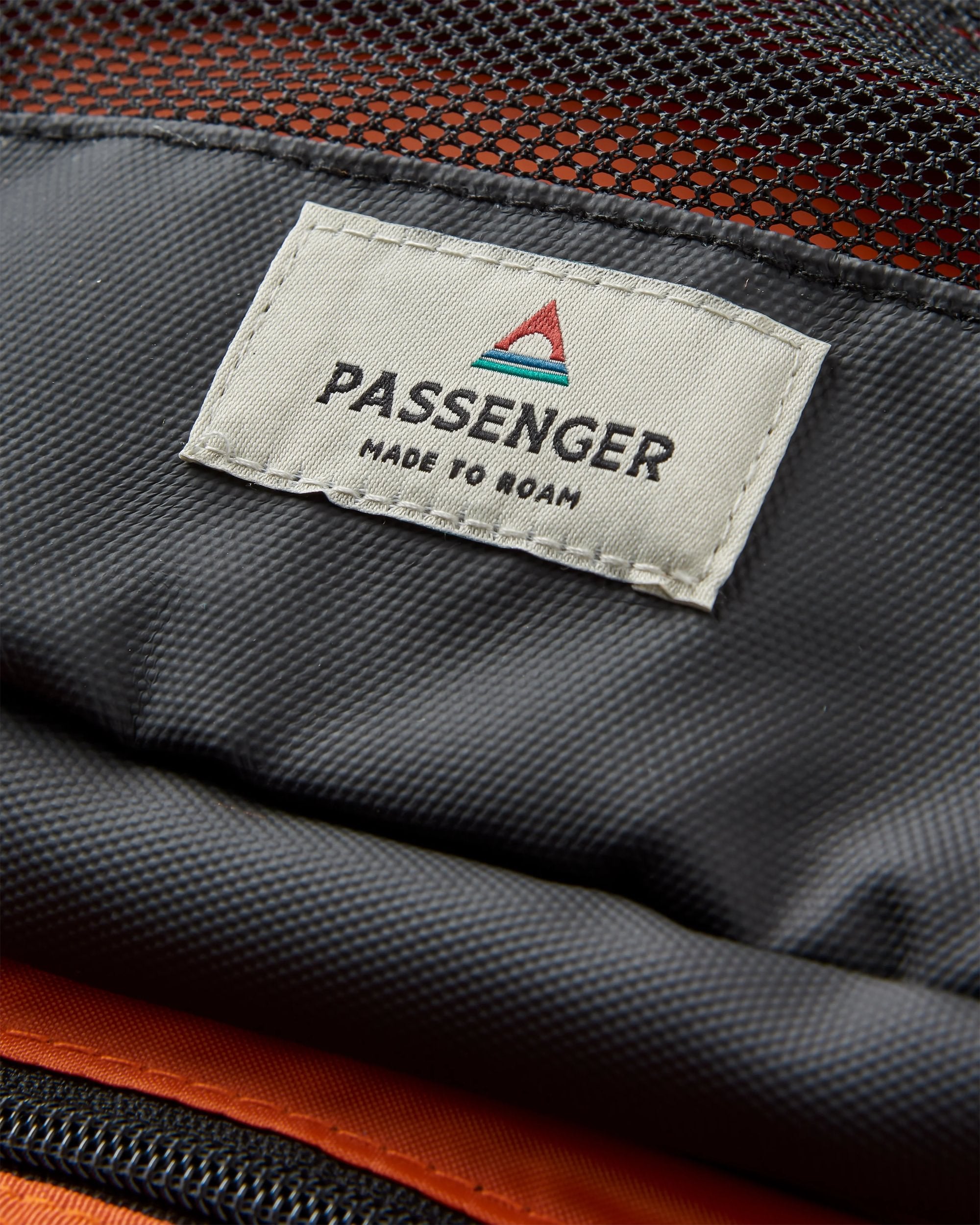 Drop Recycled Wash Kit - Black - Flatlay