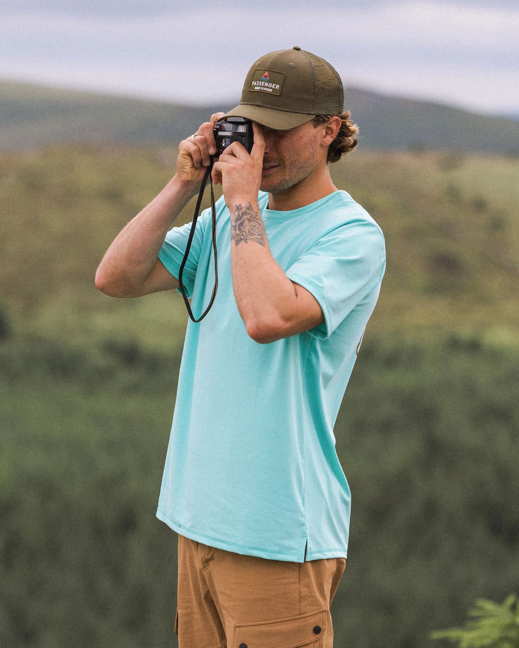 Roamer Men's Drirelease® Active T-Shirt - Aqua - Lifestyle