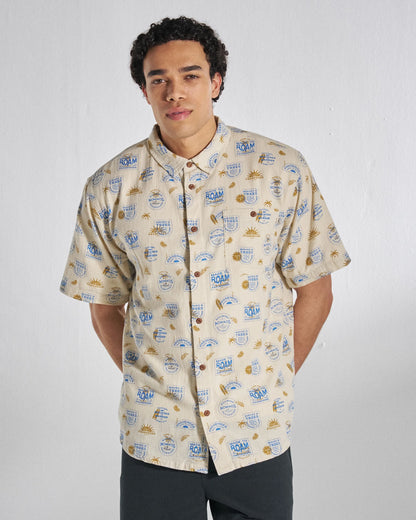 Chill Textured Short Sleeve Shirt - Badge Birch - Studio Model